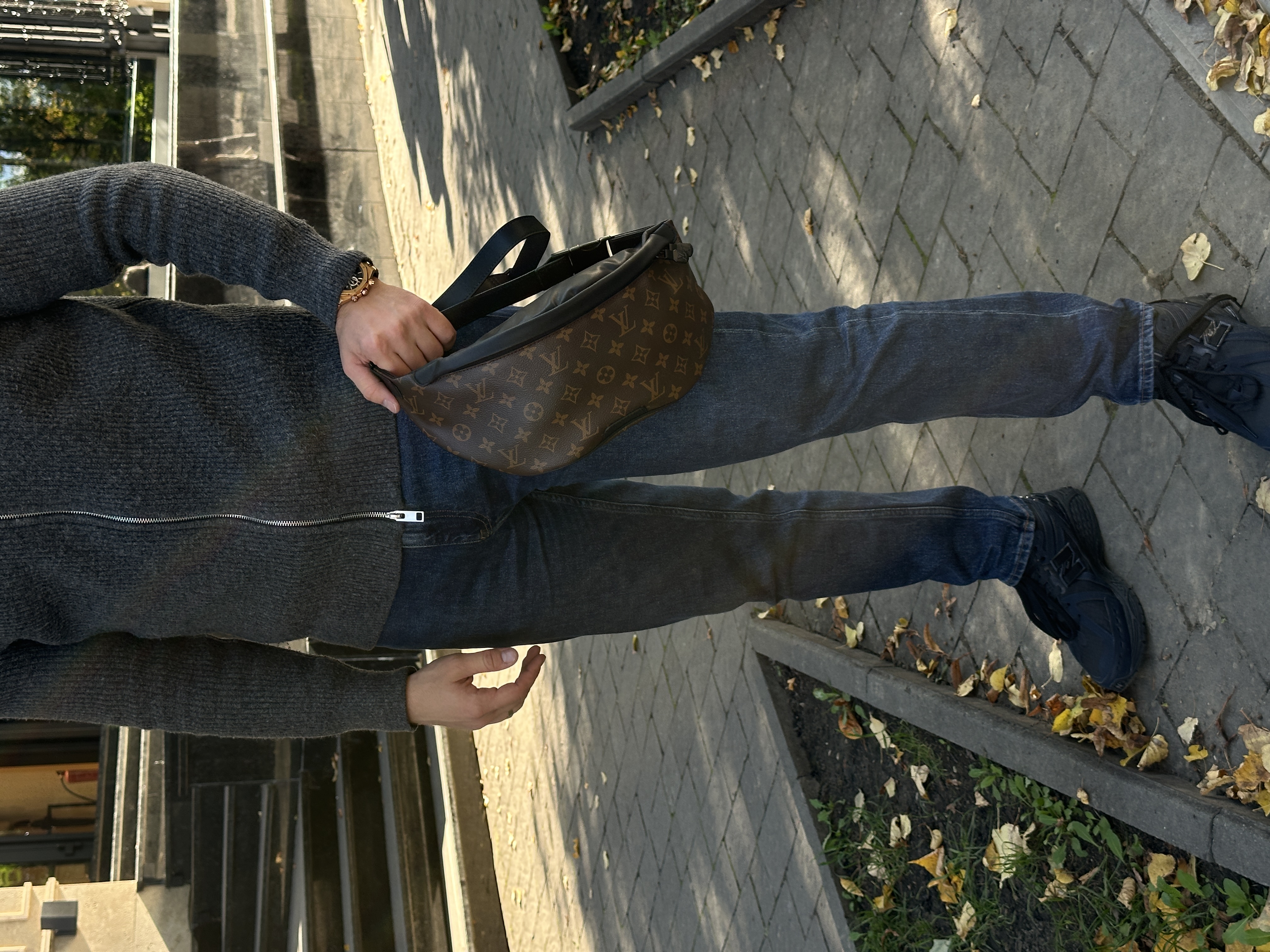 Louis Vuitton Discovery PM Bumbag Brown Canvas