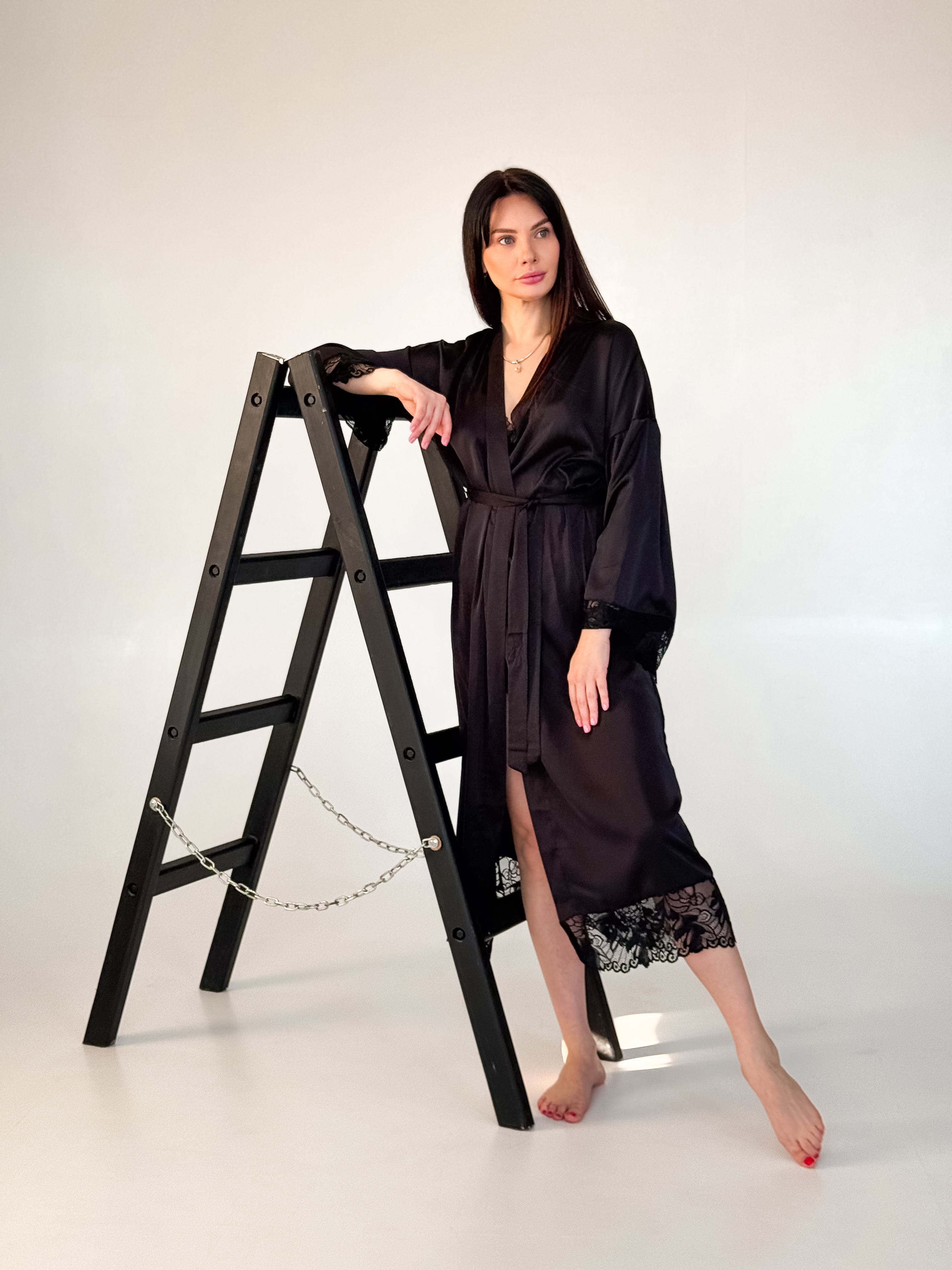 Халат з шовку довгий з мереживом