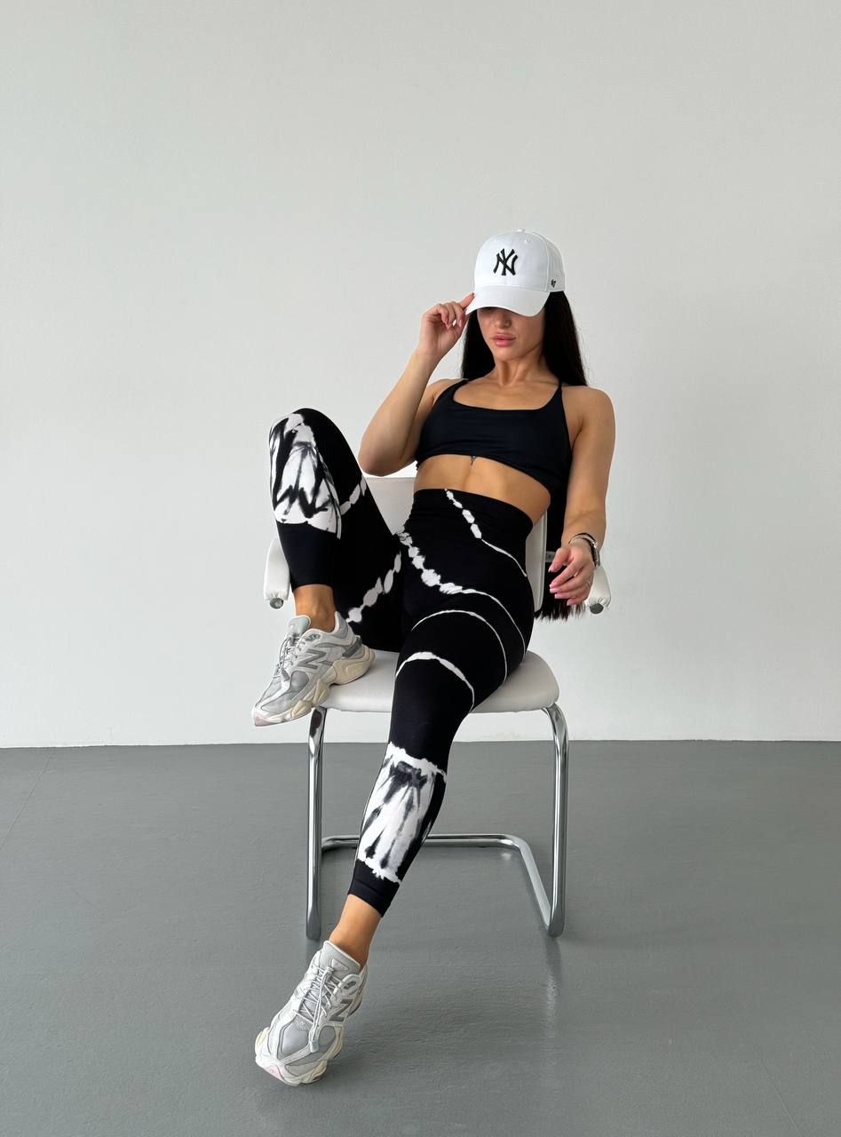 Лосини Бейс із Пуш ап в чорному кольорі