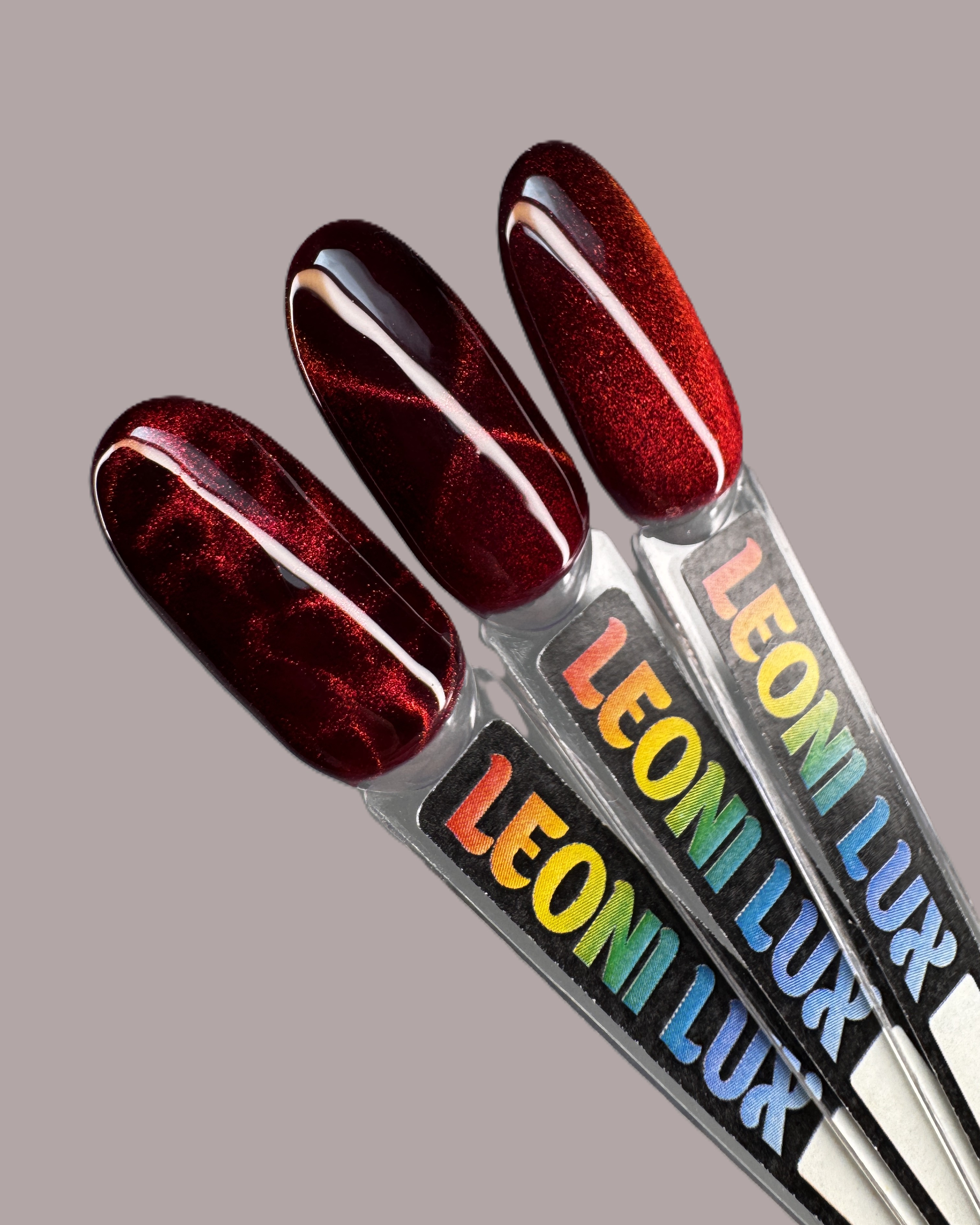 Кошаче око Red