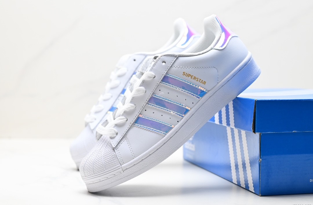 Adidas Originals Superstar Pride RM AQ3091