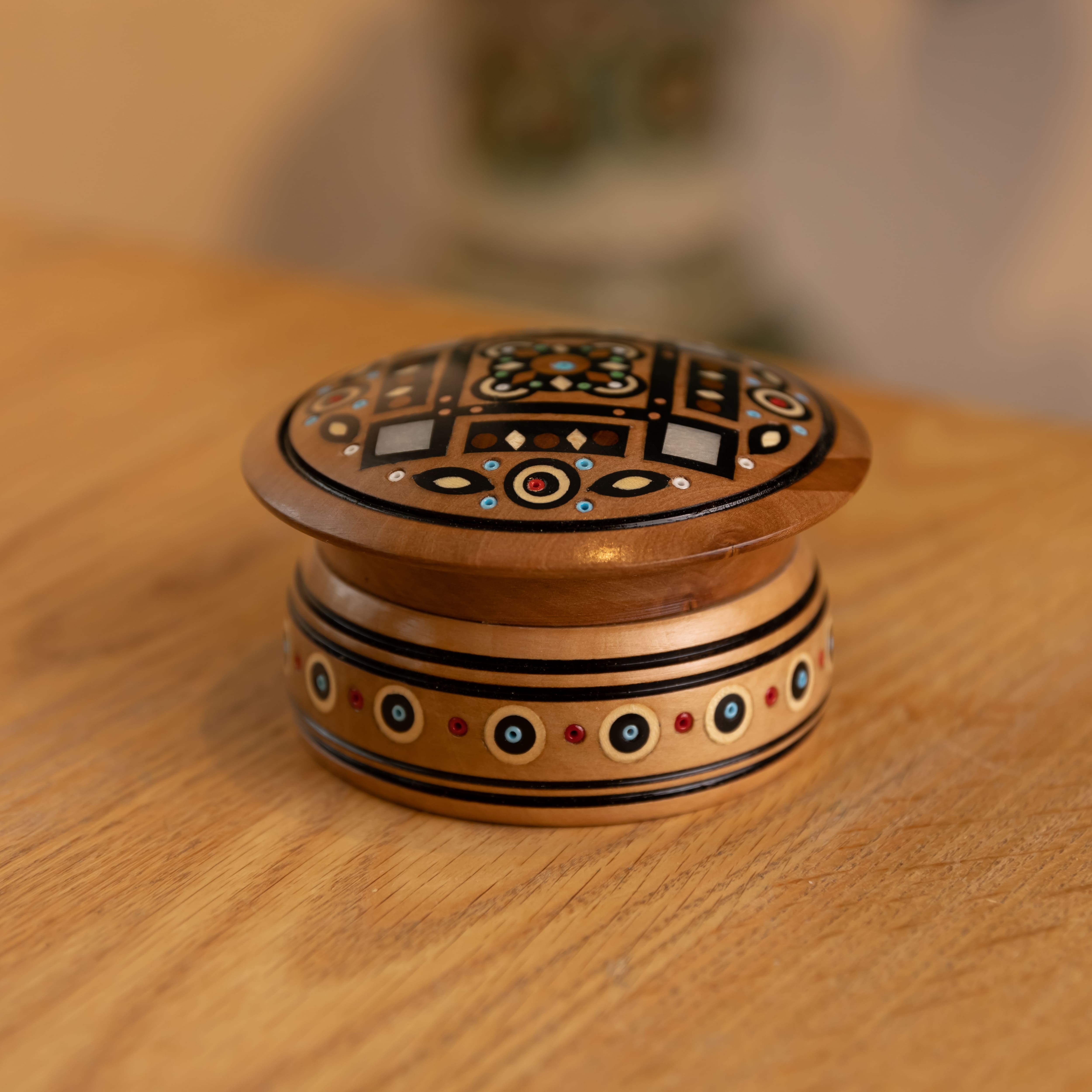 Інкрустована рахва для дрібничок