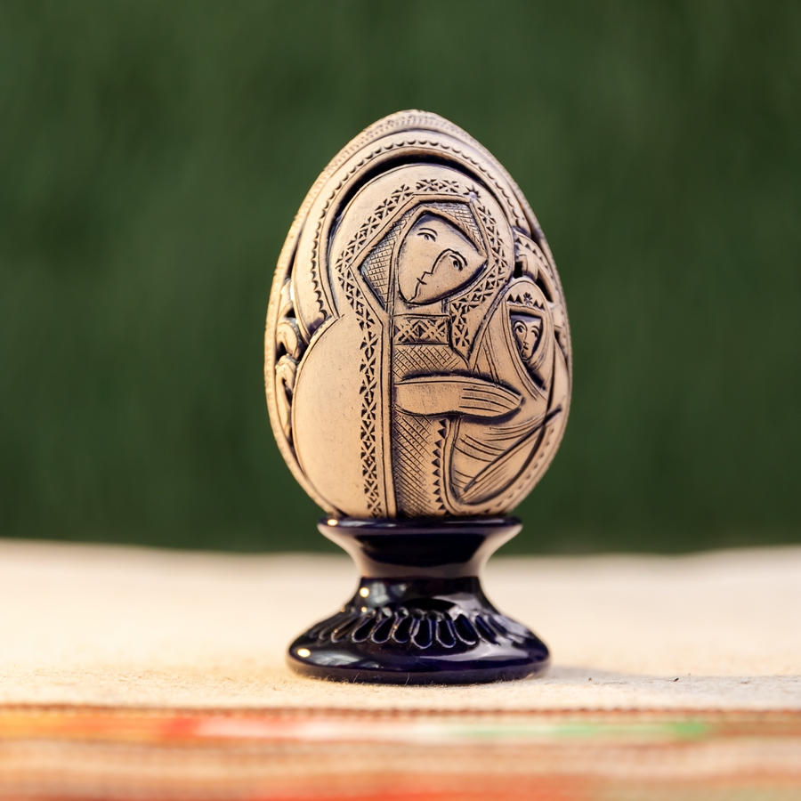 Керамічна писанка "Святі", 12 см