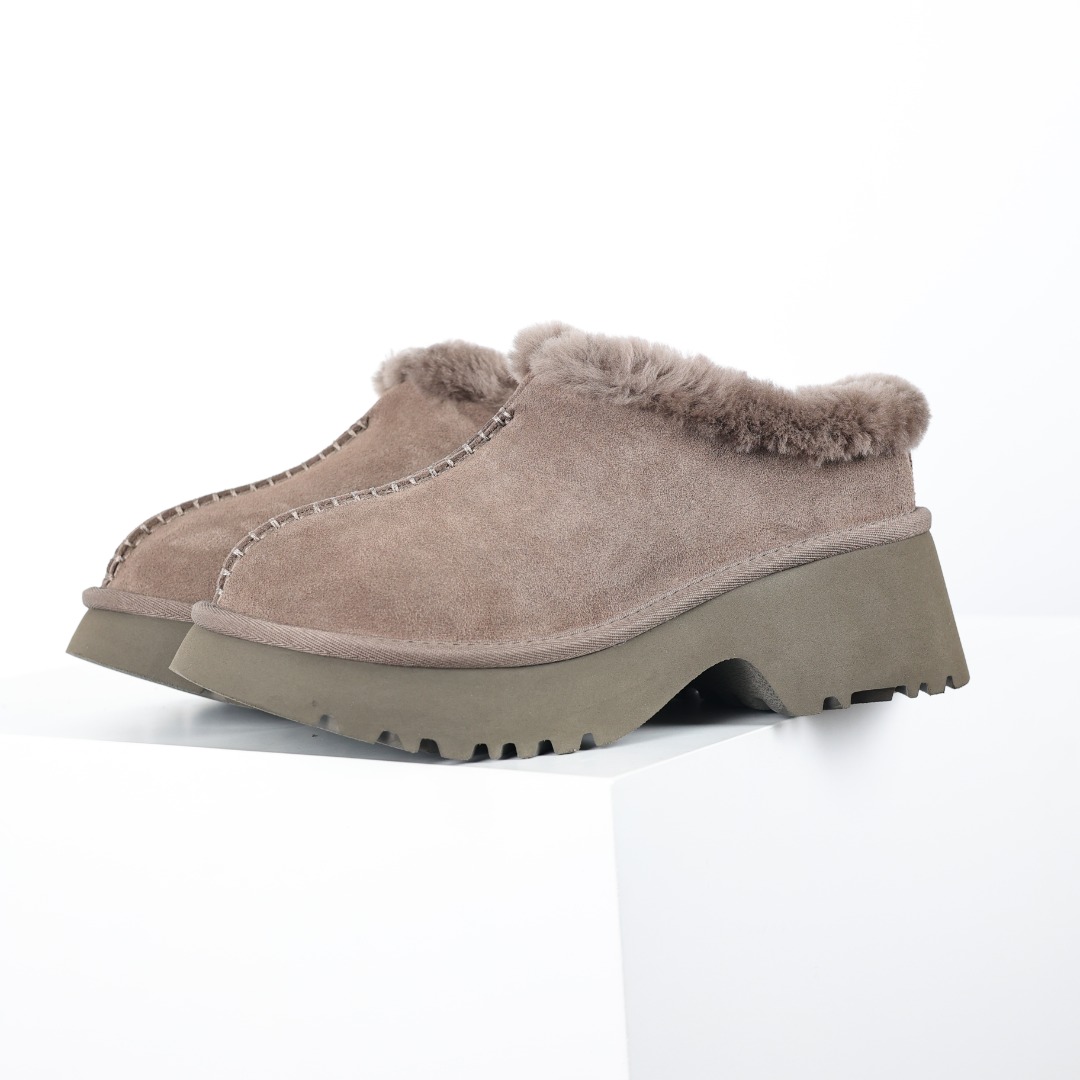 Damskie, wsuwane buty śnieżne UGG Merman na koturnie