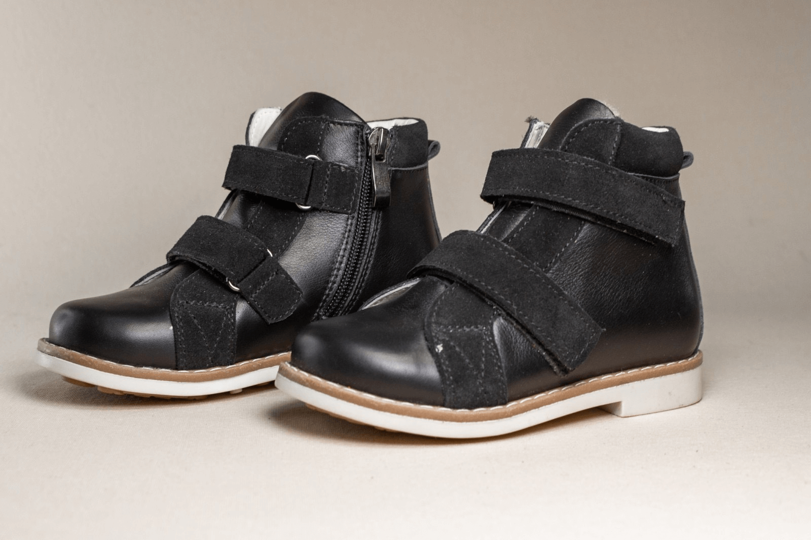 Ортопедичні дитячі черевики 13/4