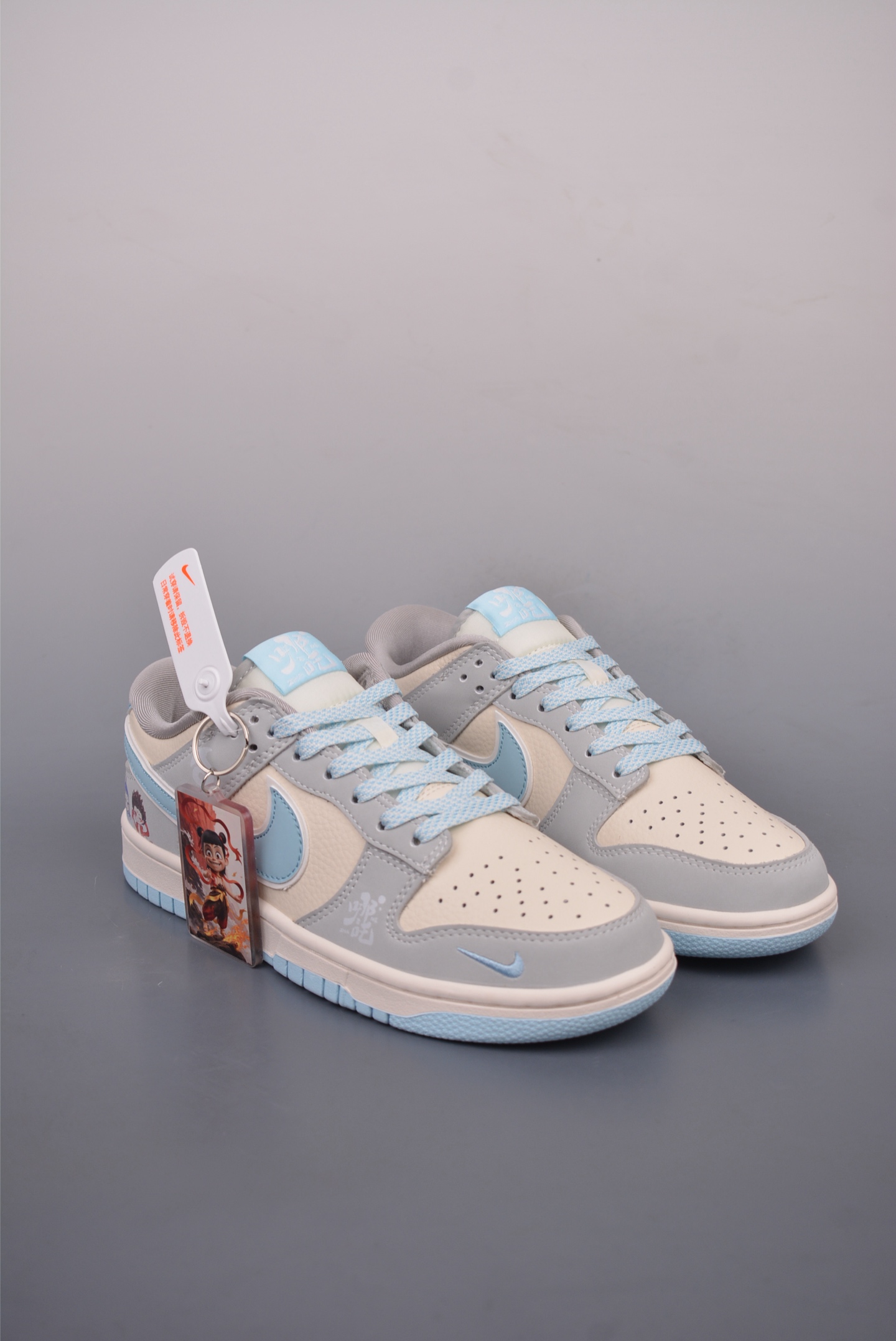 Nike SB Dunk Low  LW1818-114