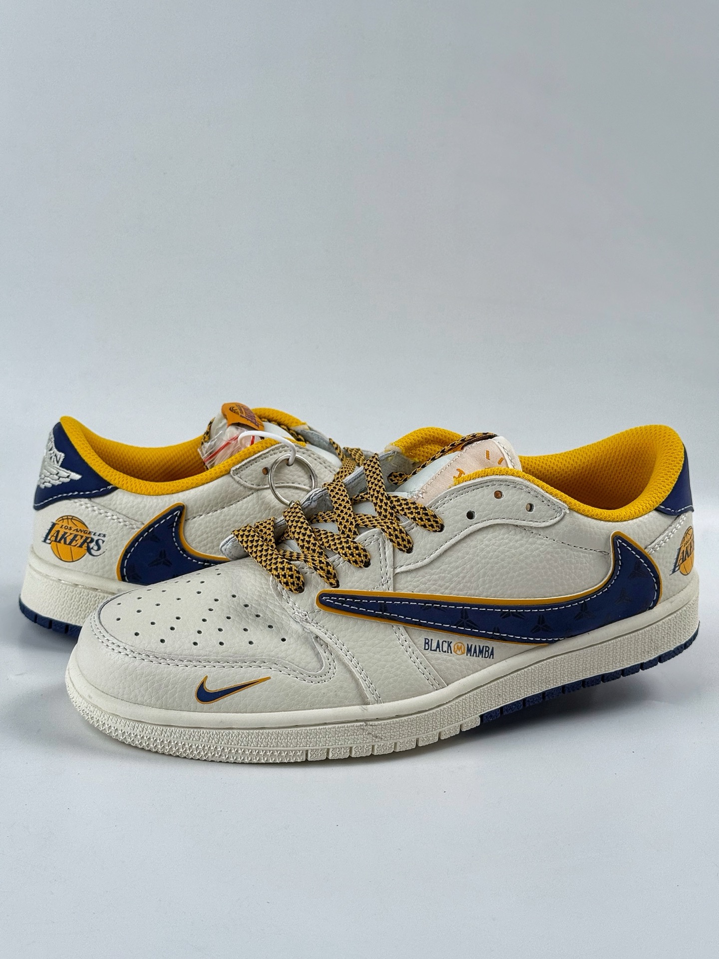 Travis Scott x Nike Air Jordan 1 Low x LOS ANGELES Air Jordan 1 Low Reverse  XB1979-007