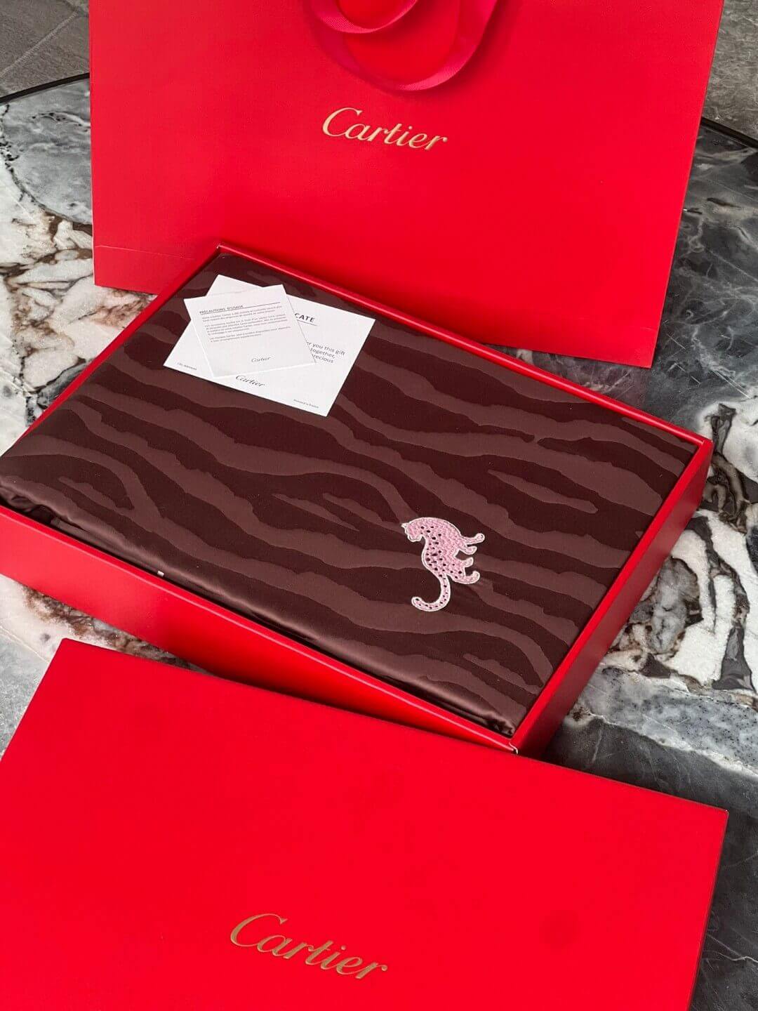 Cartier постільна білизна