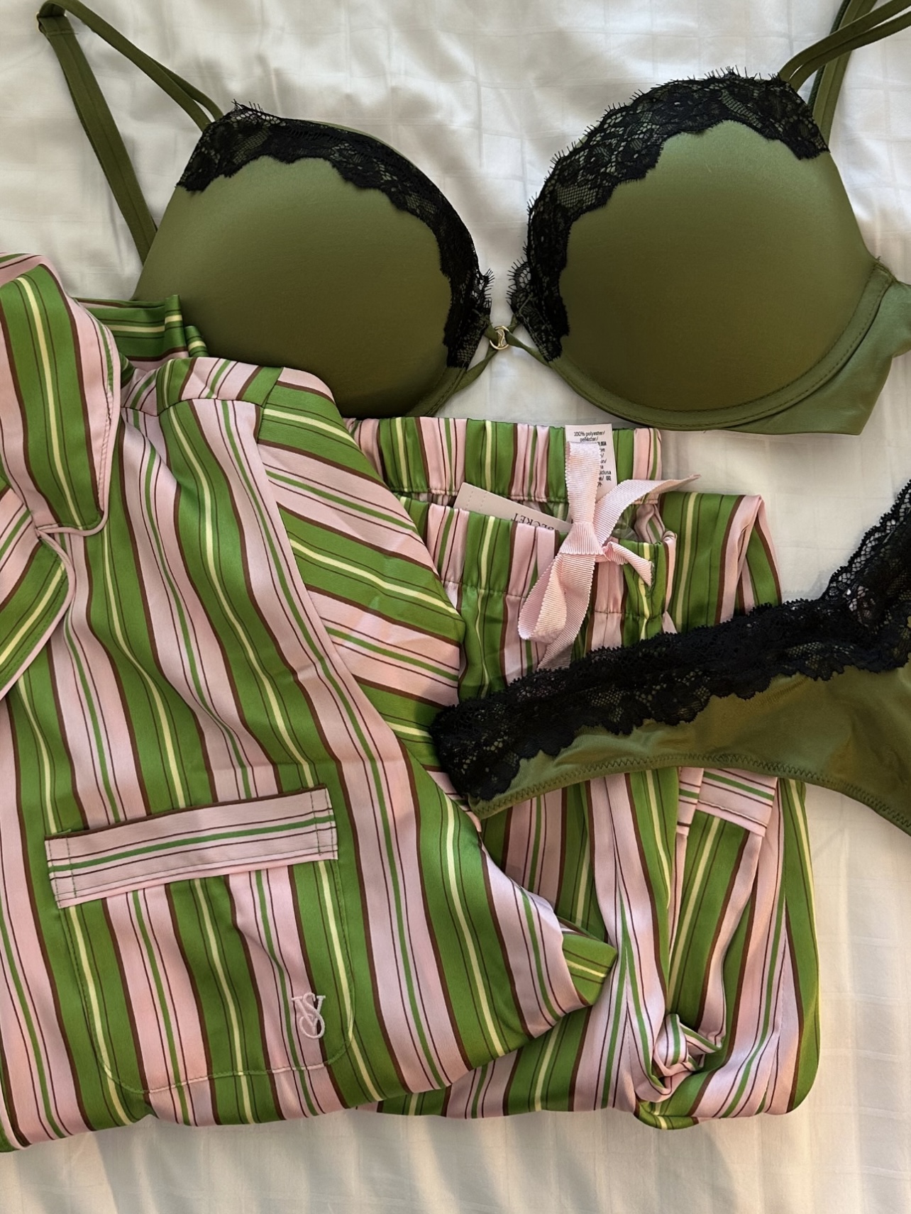 Набір білизни зі стразами Bare Plunge Convertible Shine Bra Perfect Pear