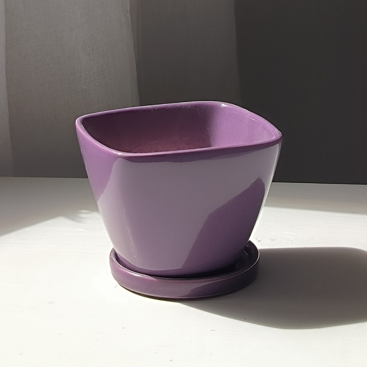 Горщик Чотирикутний 0,4 л Фіалковий p017