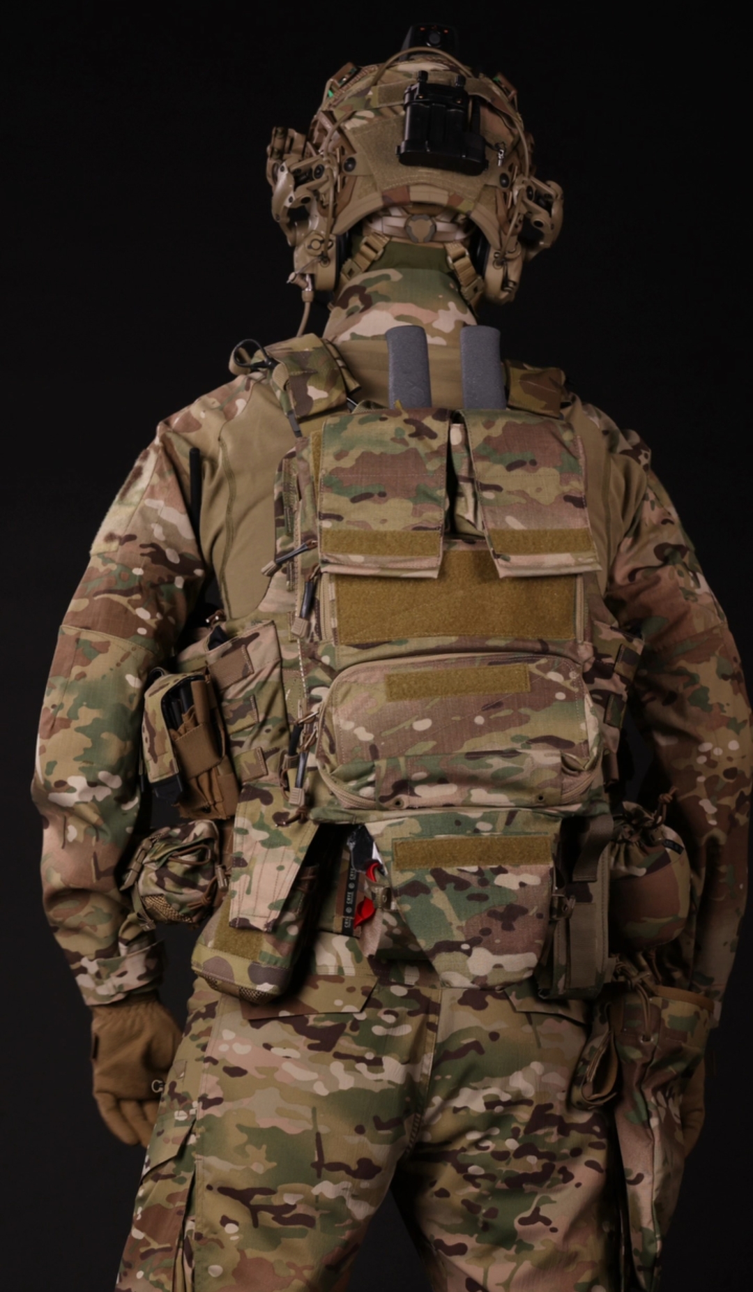 Оригінальна модульна задня штурмова панель "POUCH ZIP-ON PANEL 2.0" від американського преміум бренду "CRYE PRECISION".