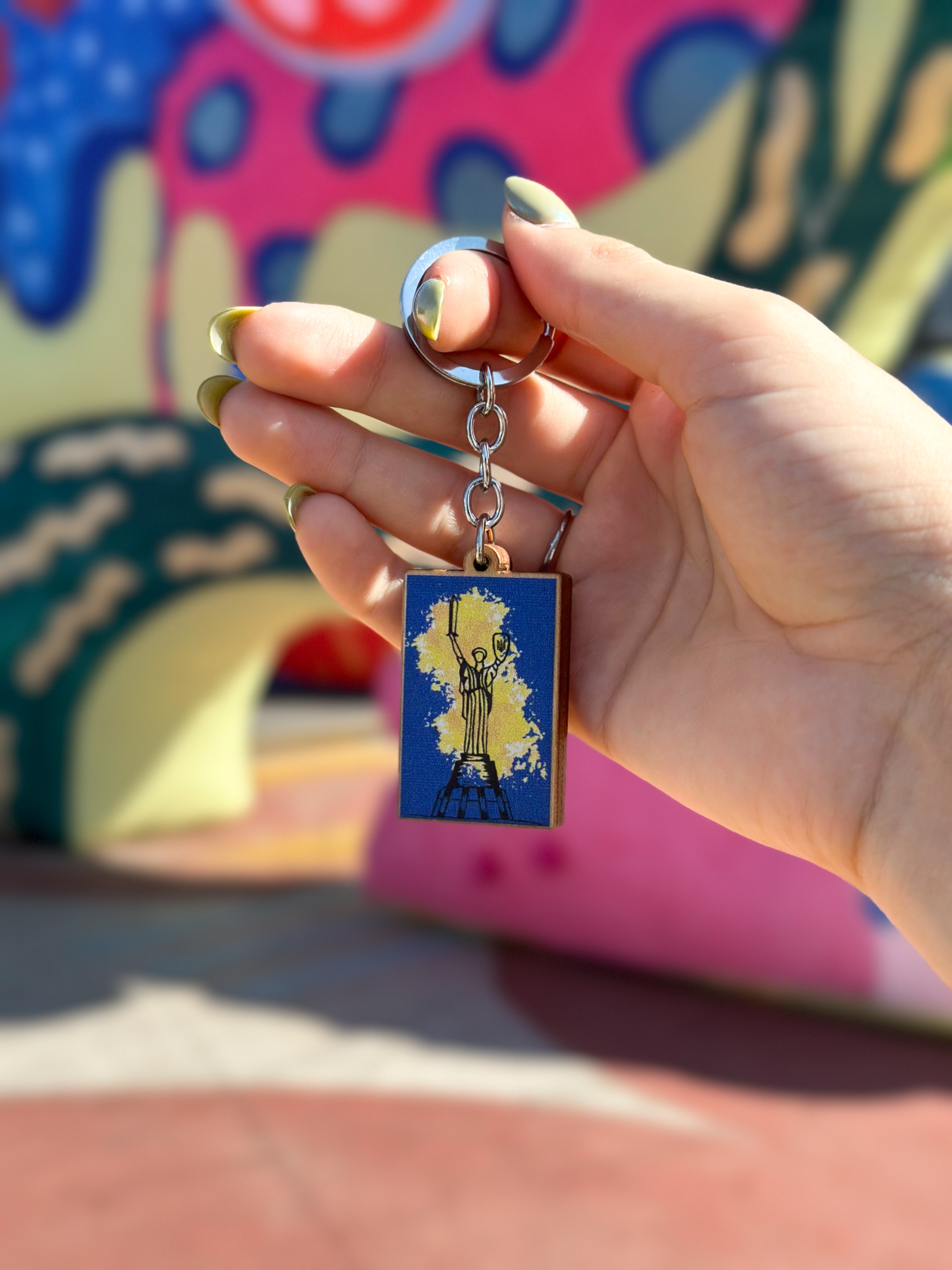 Брелок  "Батьківщина-Мати"