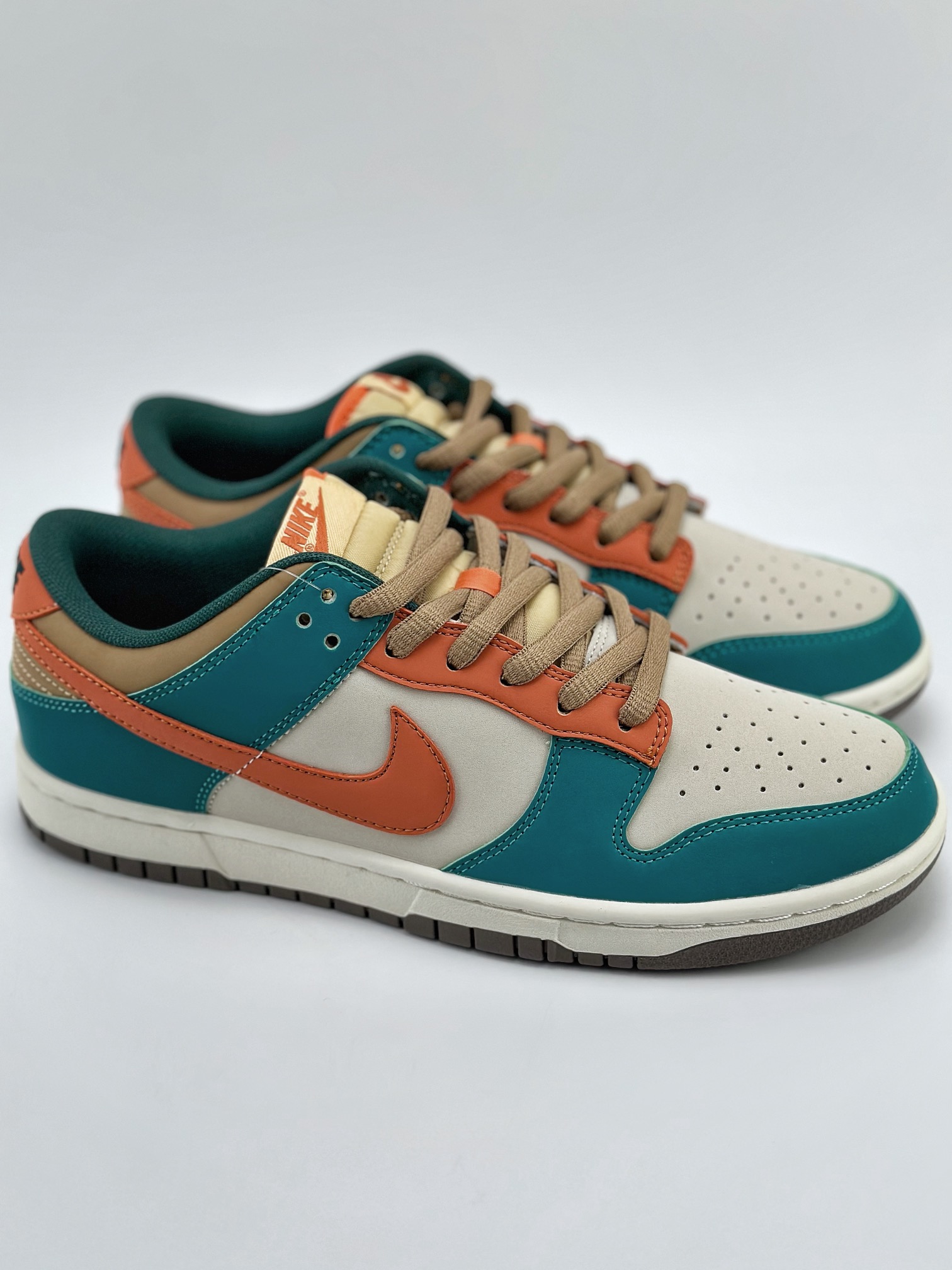 Nike SB Dunk Low GP1255-025