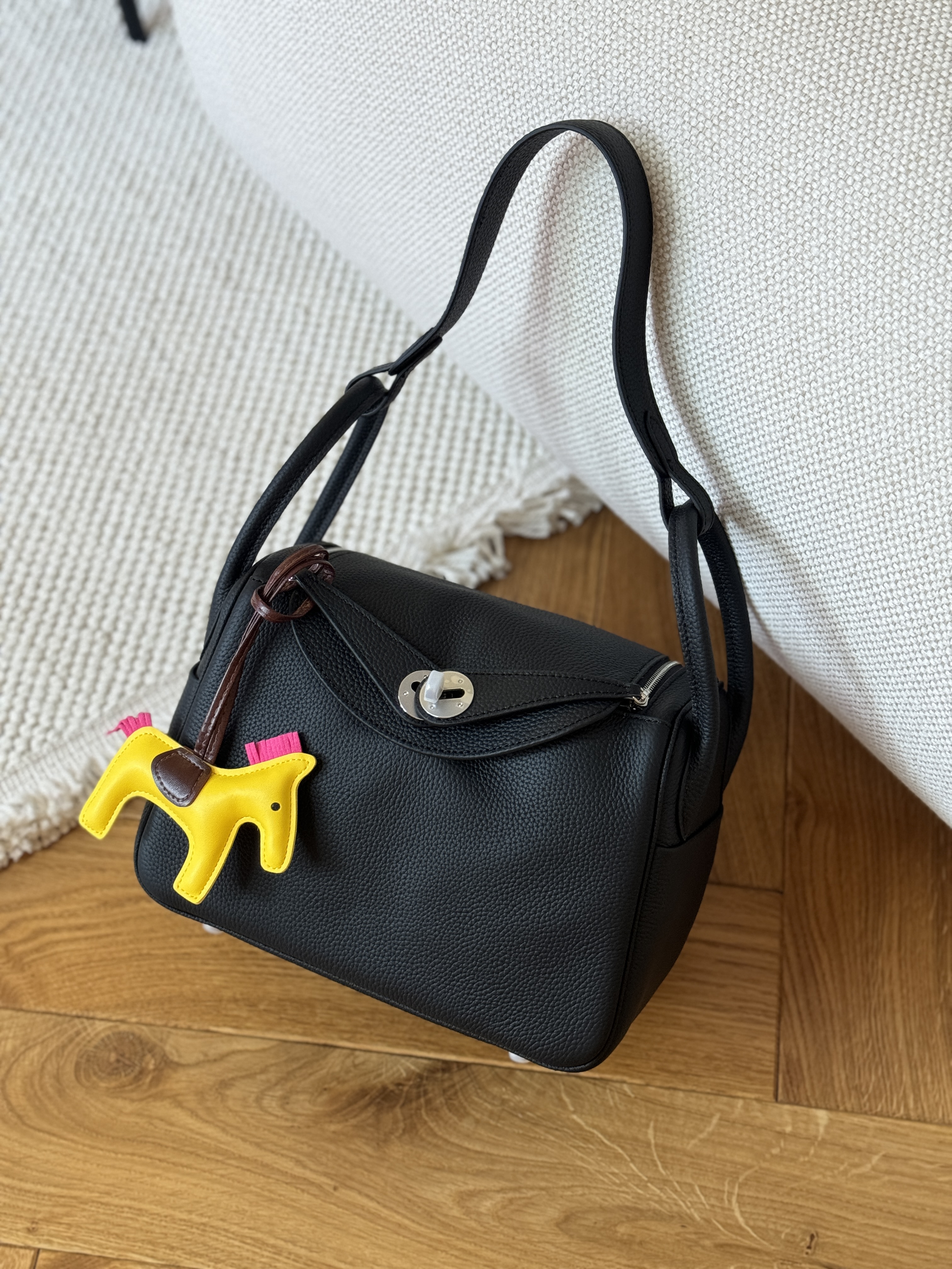 Hermes Lindy 26 Bag Black