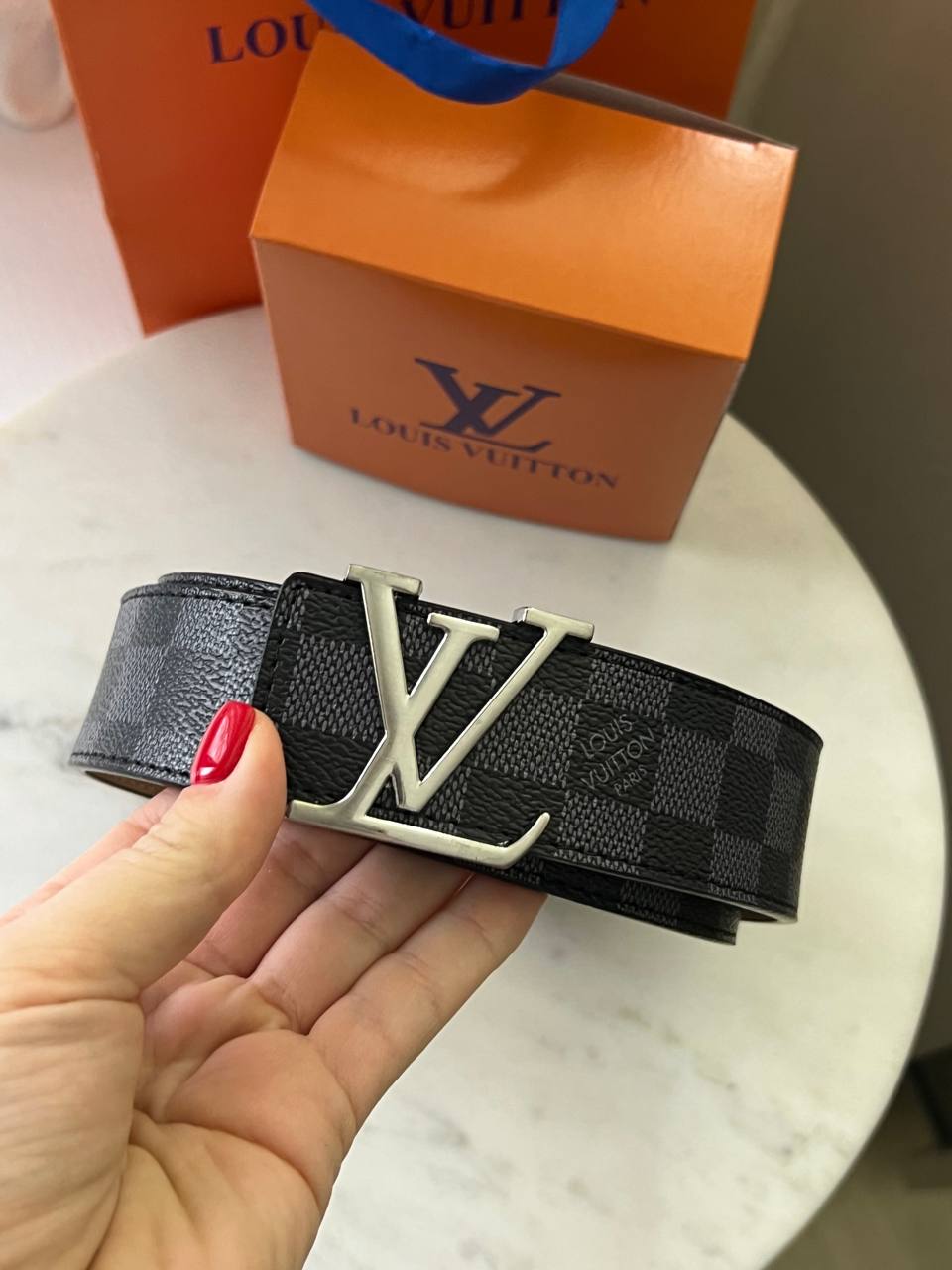 Чоловічий ремінь lv