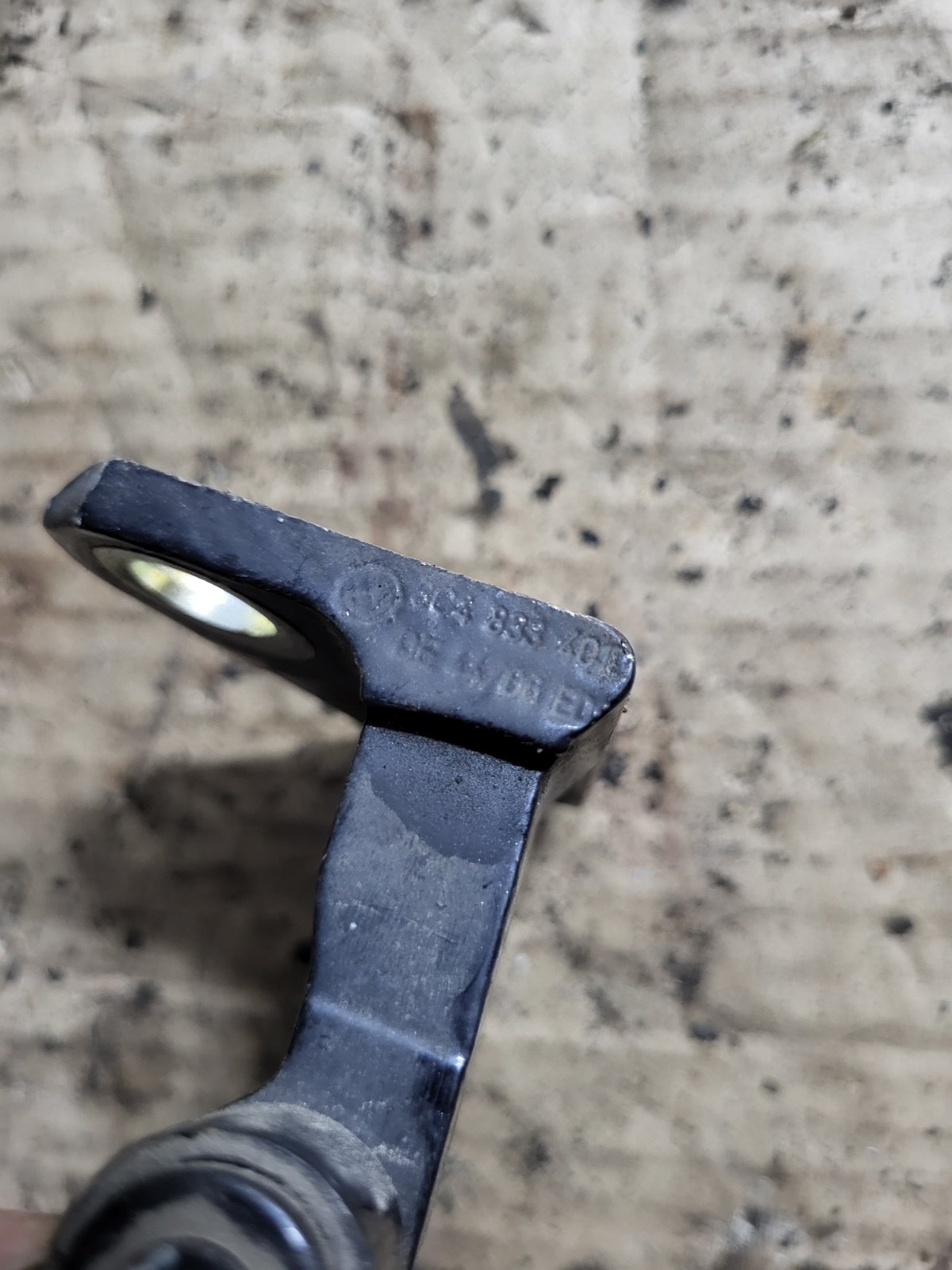 Задня верхня петля двері Passat B6 LC9X