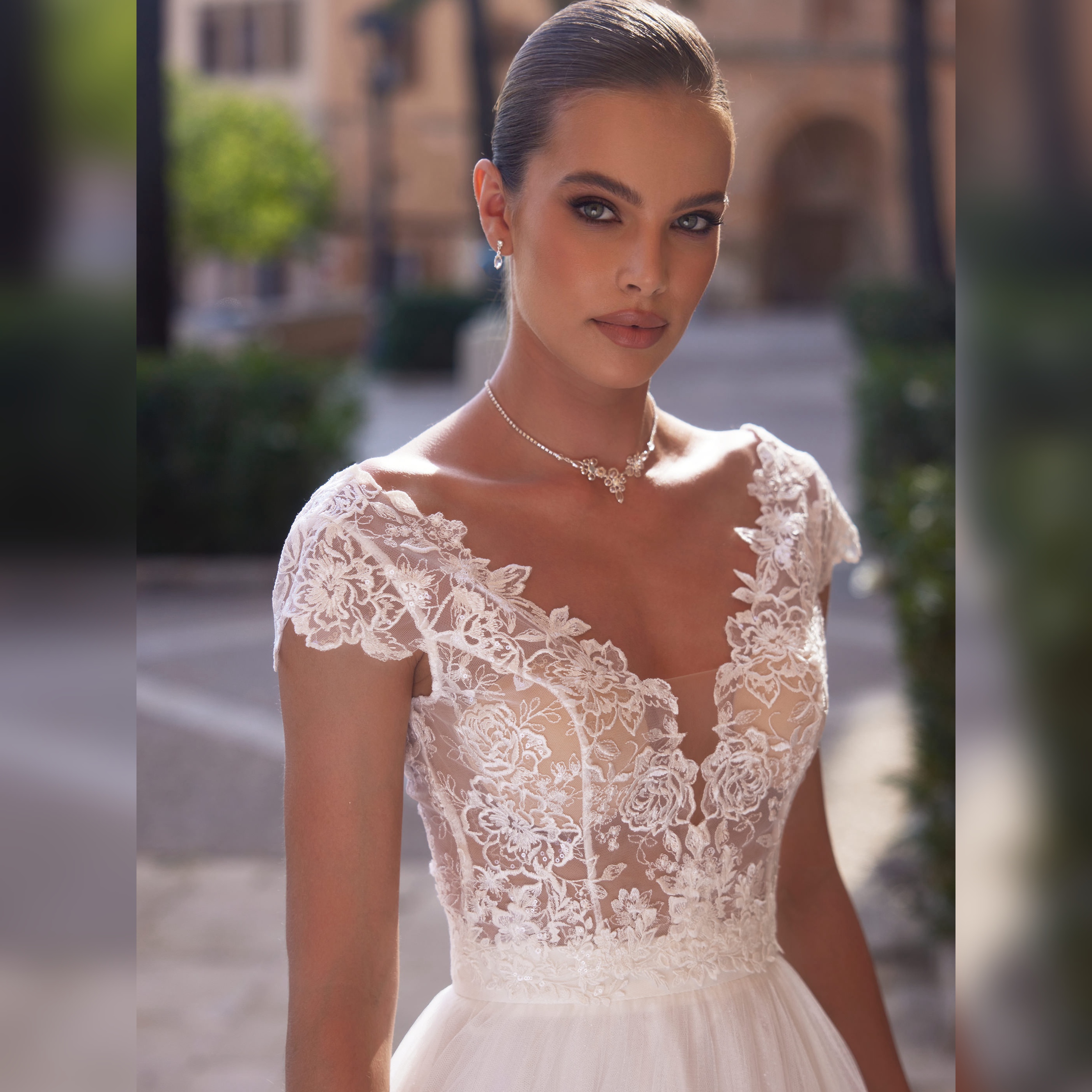 Bianco Evento Brauttop E454