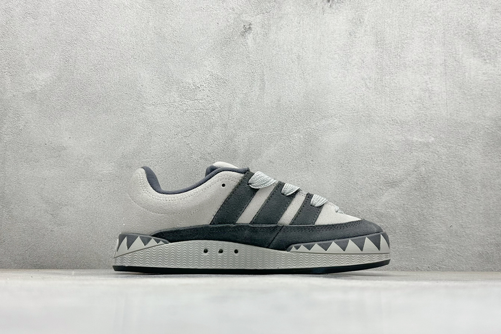 Adidas Adimatic Low Mattic Series Low-top Retro Shark  KI8885