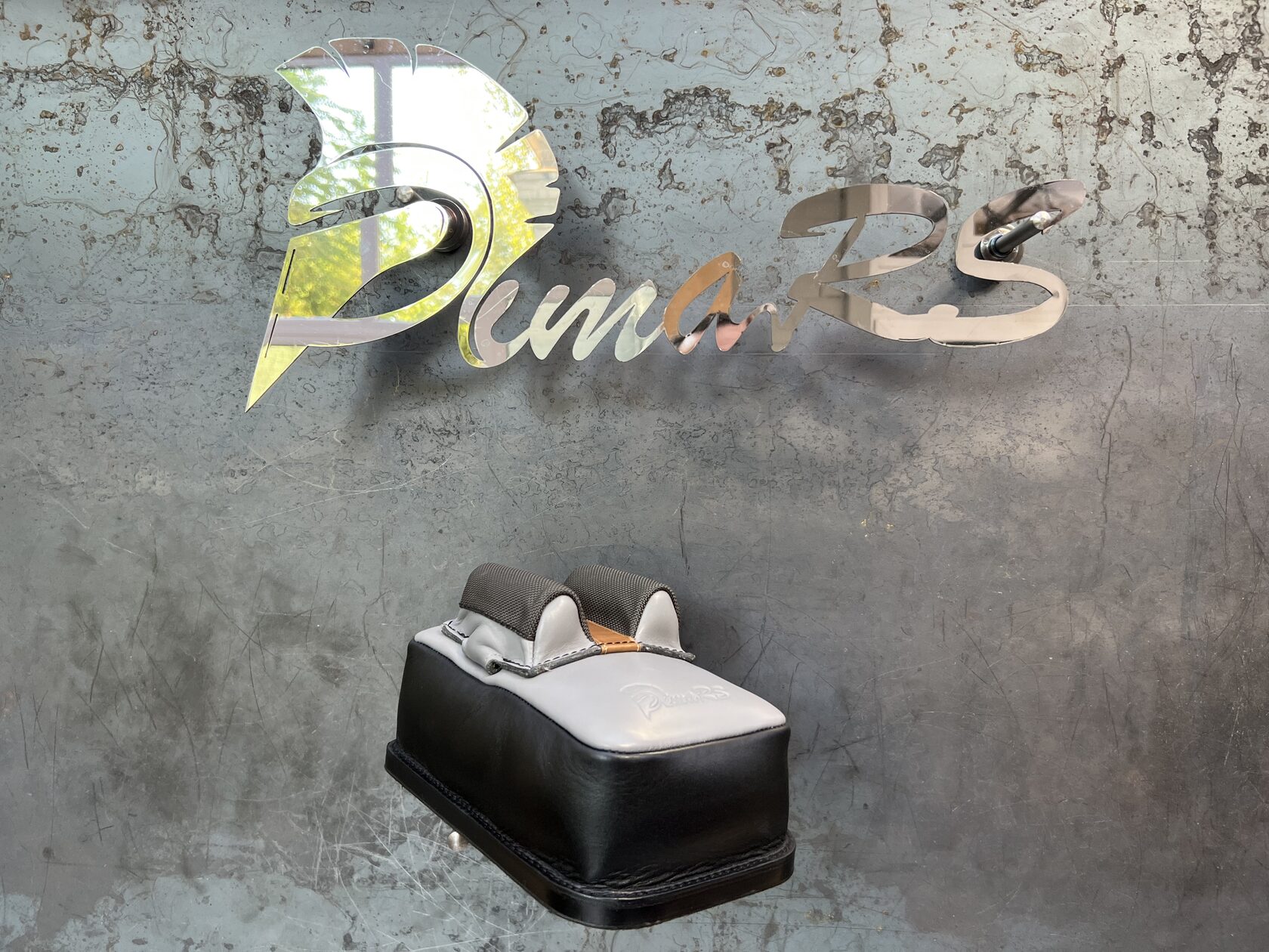 Narrow bag with med ears (Mid Ears)