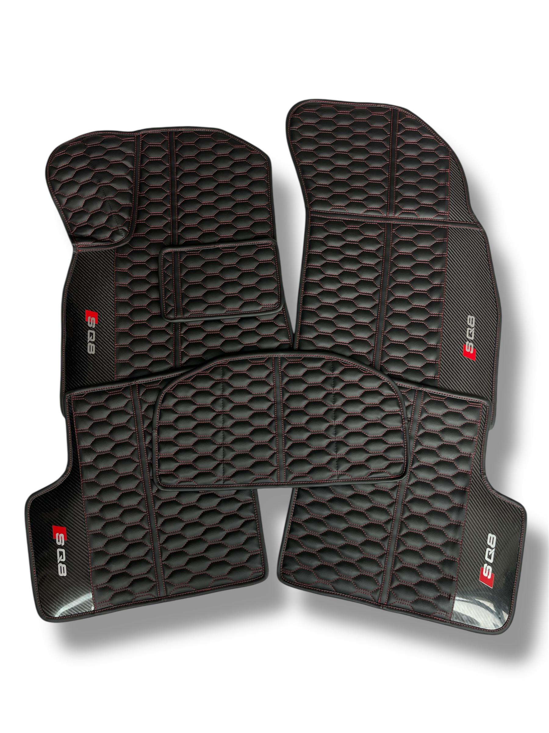 Килимки з екошкіри з натуральним карбоном для Audi, BMW, Mecedes, Porshe, Toyota