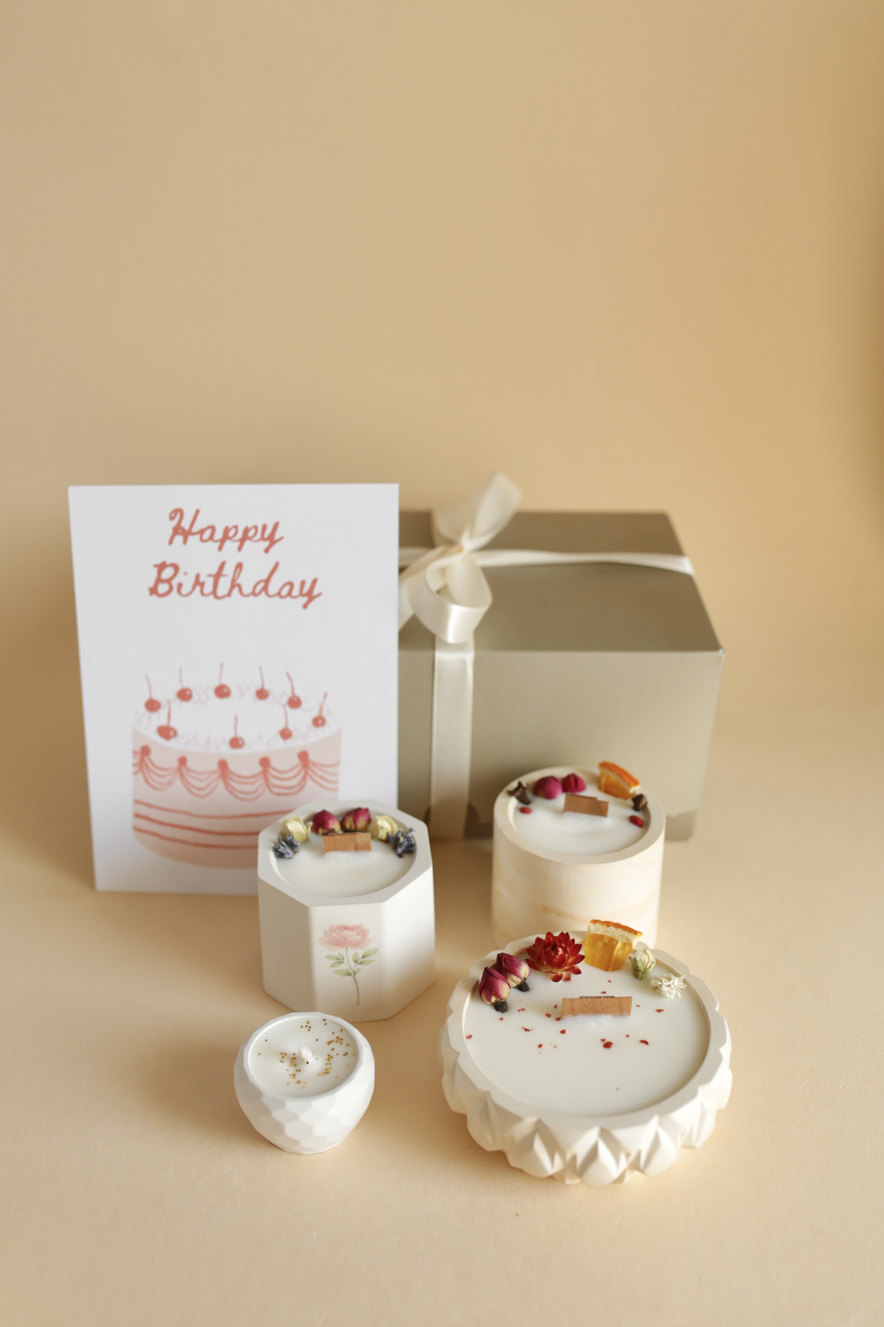 1.бокс № 12-(вершковий кокос+обійми в повітрі+карамельний попкорн)