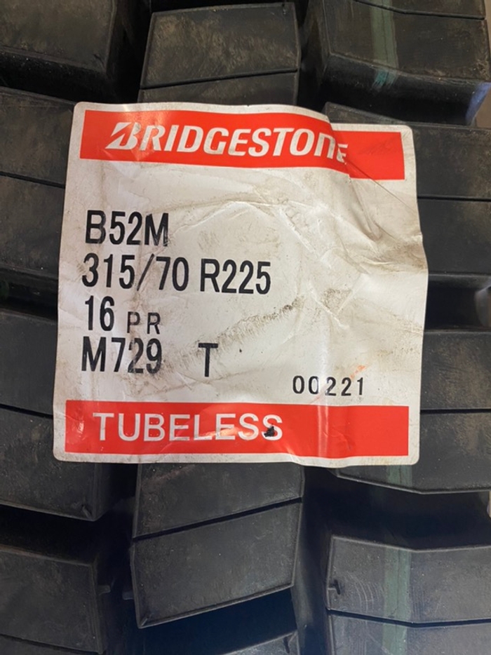 ШИНА BRIDGESTONE 315/70 R22.5 152/148M