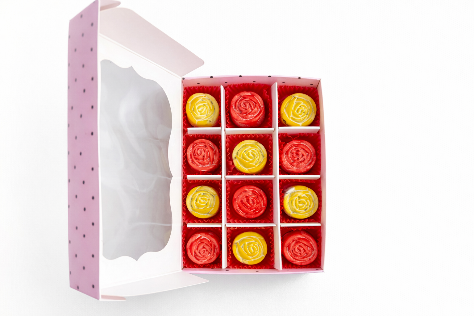 Набір троянд 12 цукерок ручної роботи