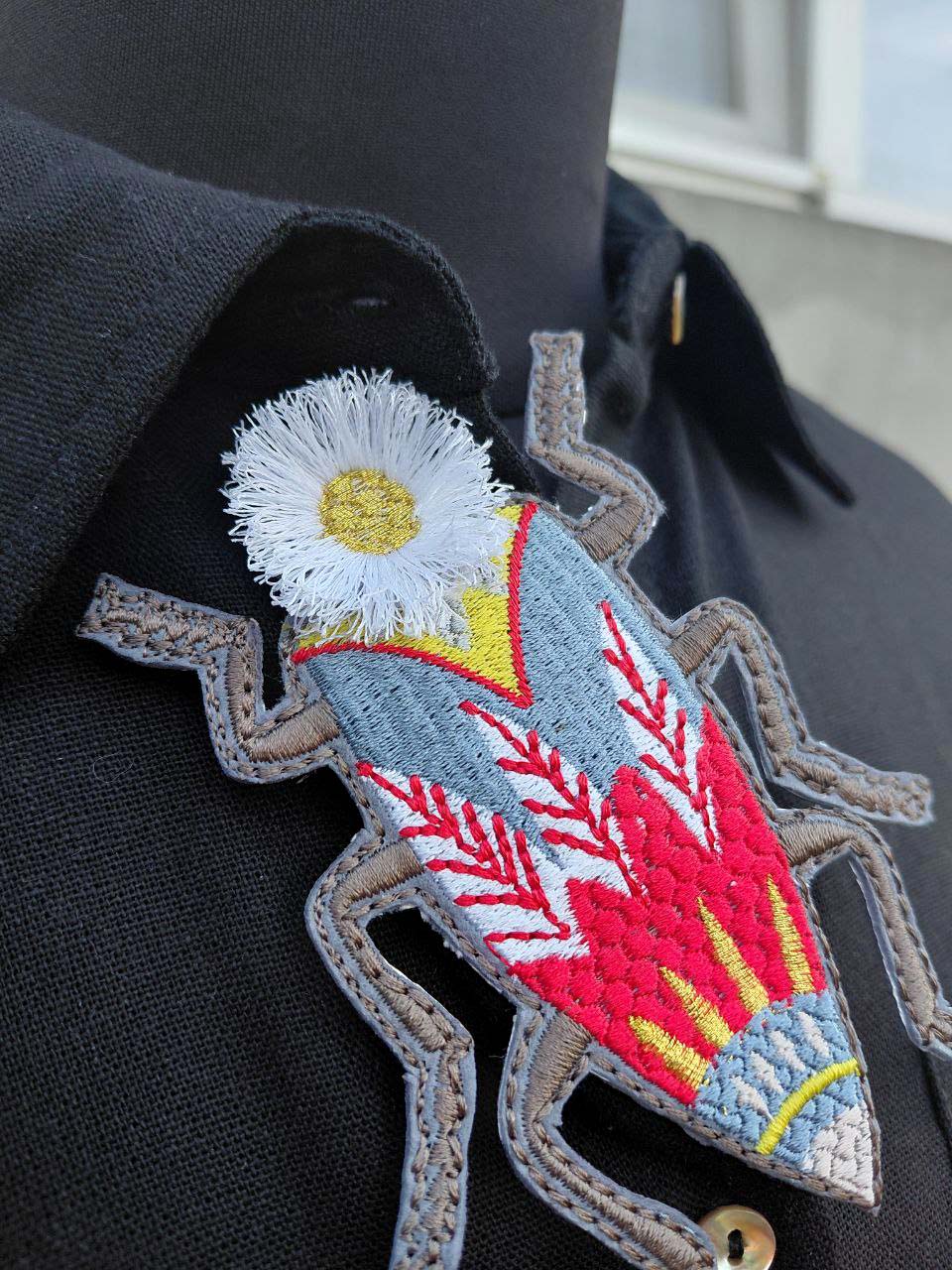 Прикраса "Квітковий жук"