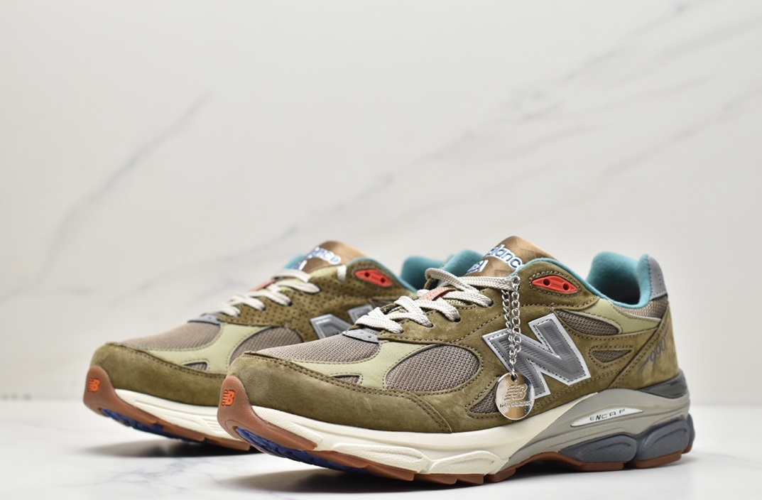 New Balance Made in USA M990V3″Here to Stay” M990BD3