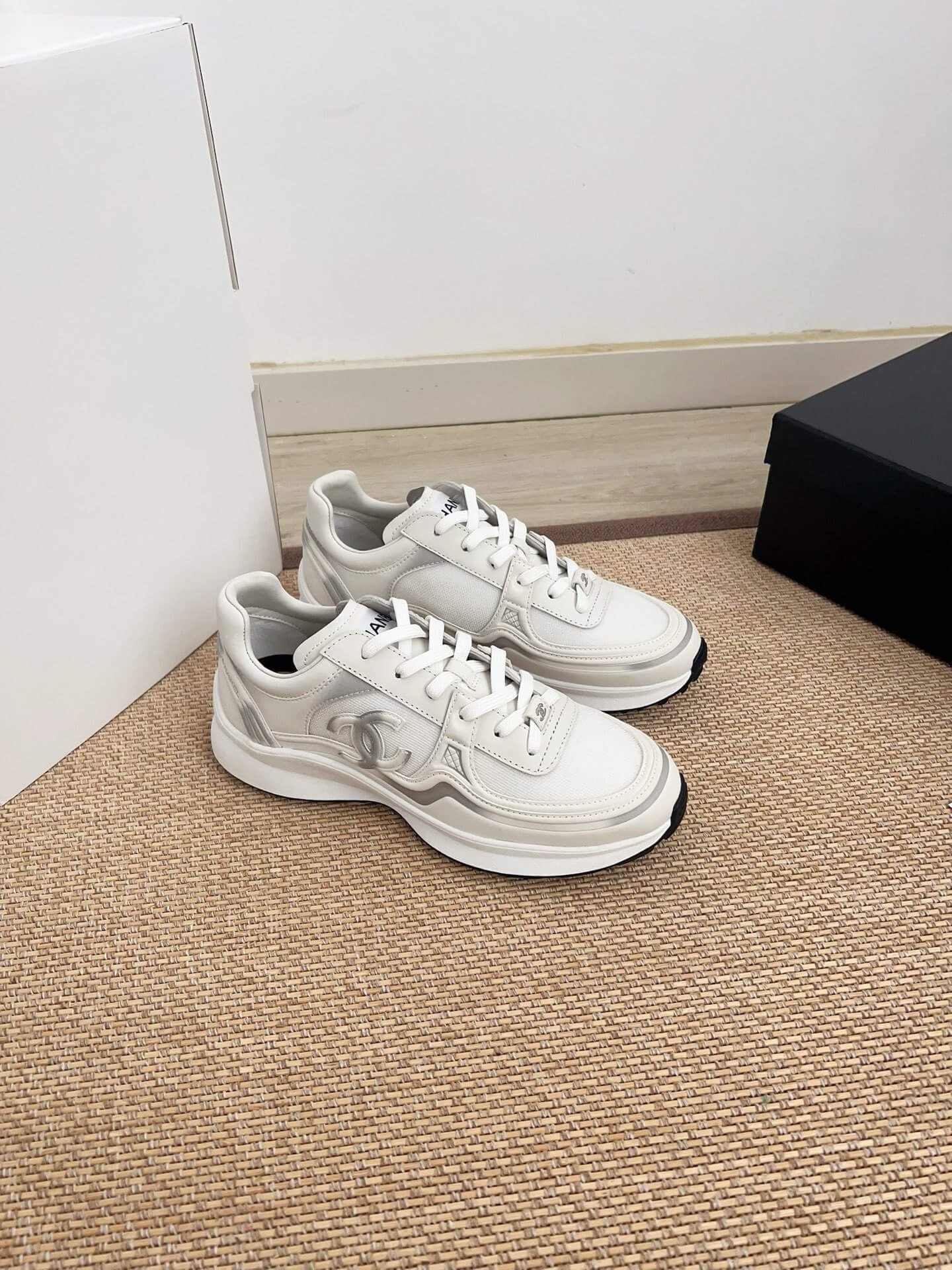 Chanel кросівки