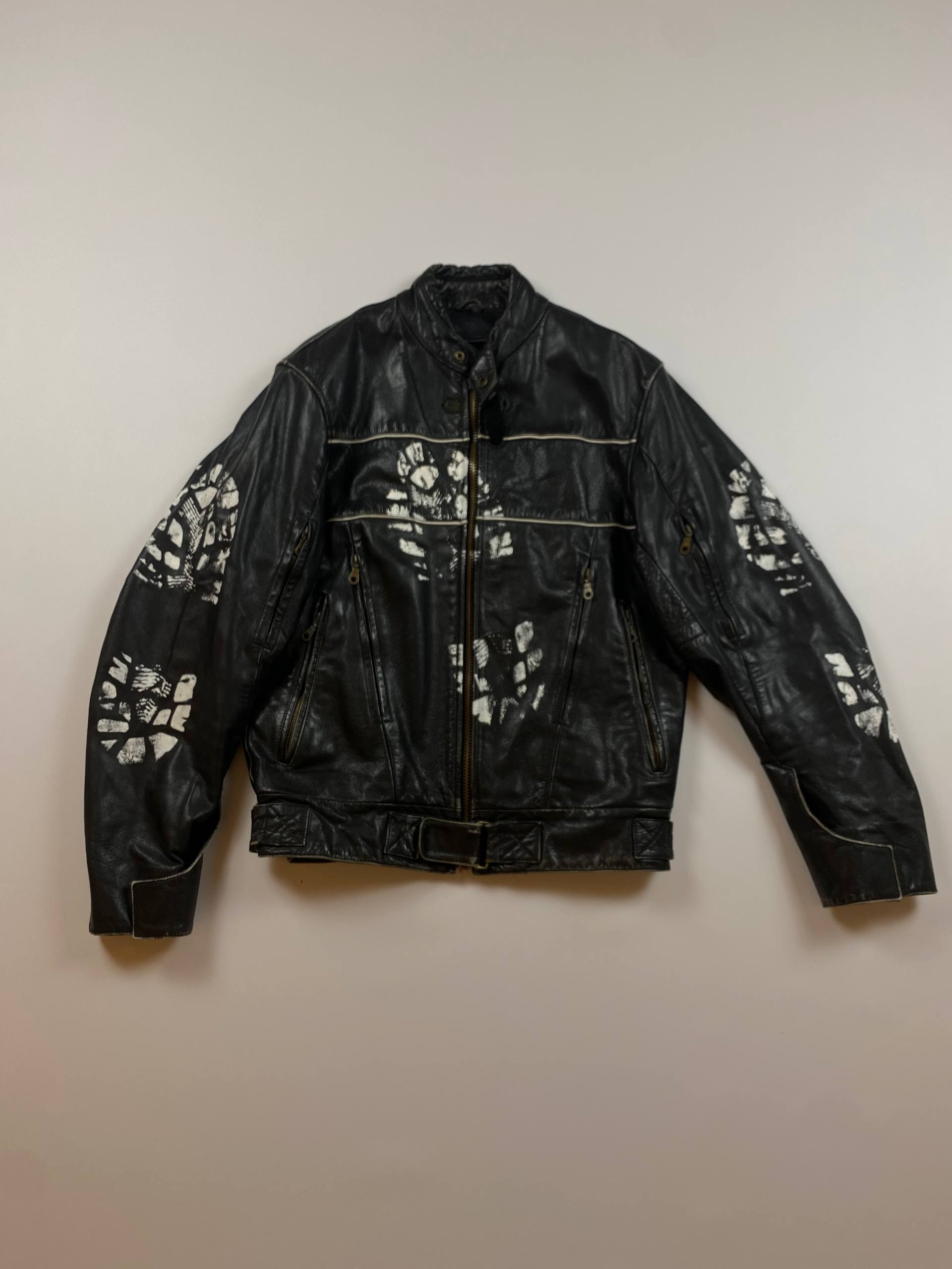 Шкіряна куртка з відбитками