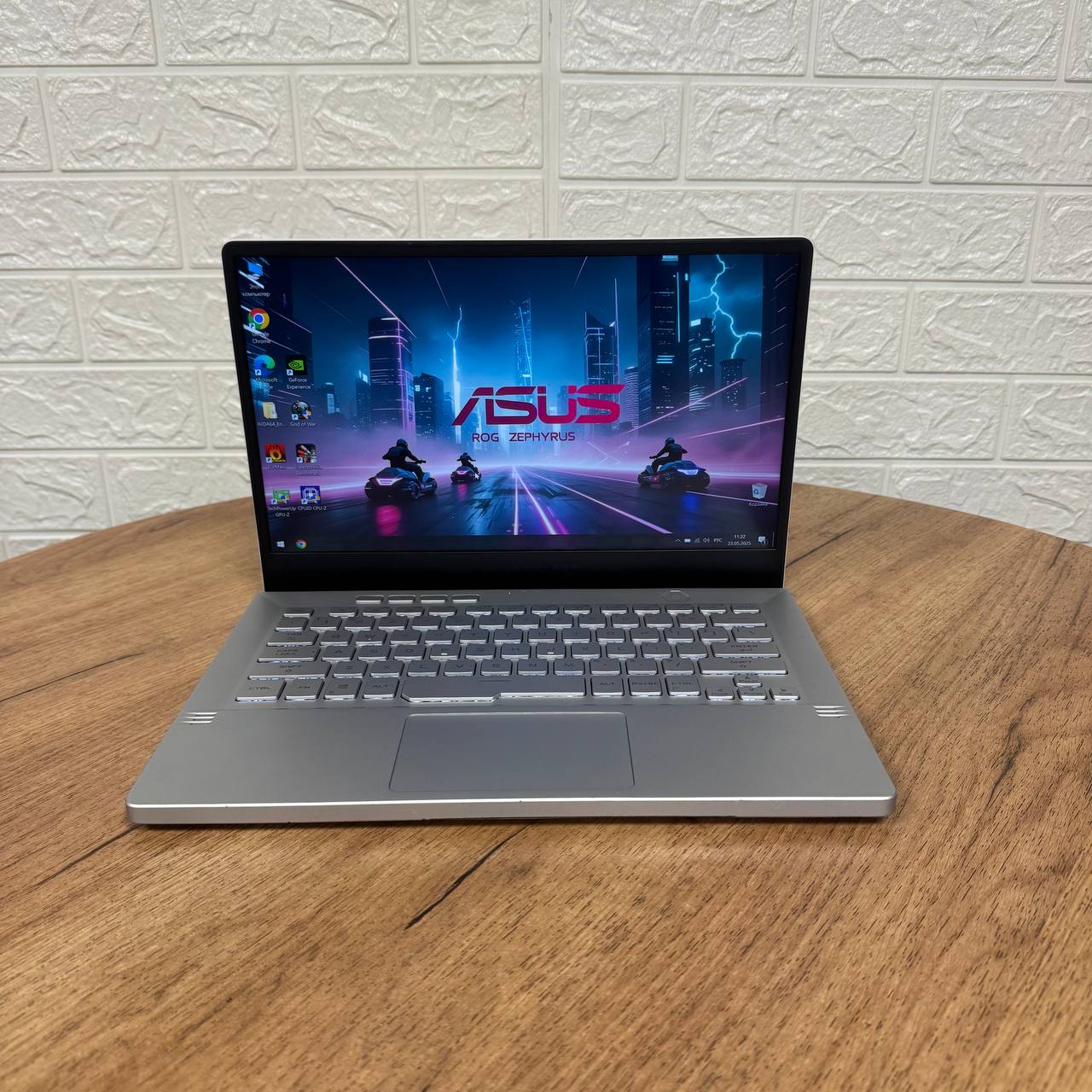 Asus ROG Zephyrus G14 GA401IV White (Ryzen 7)
