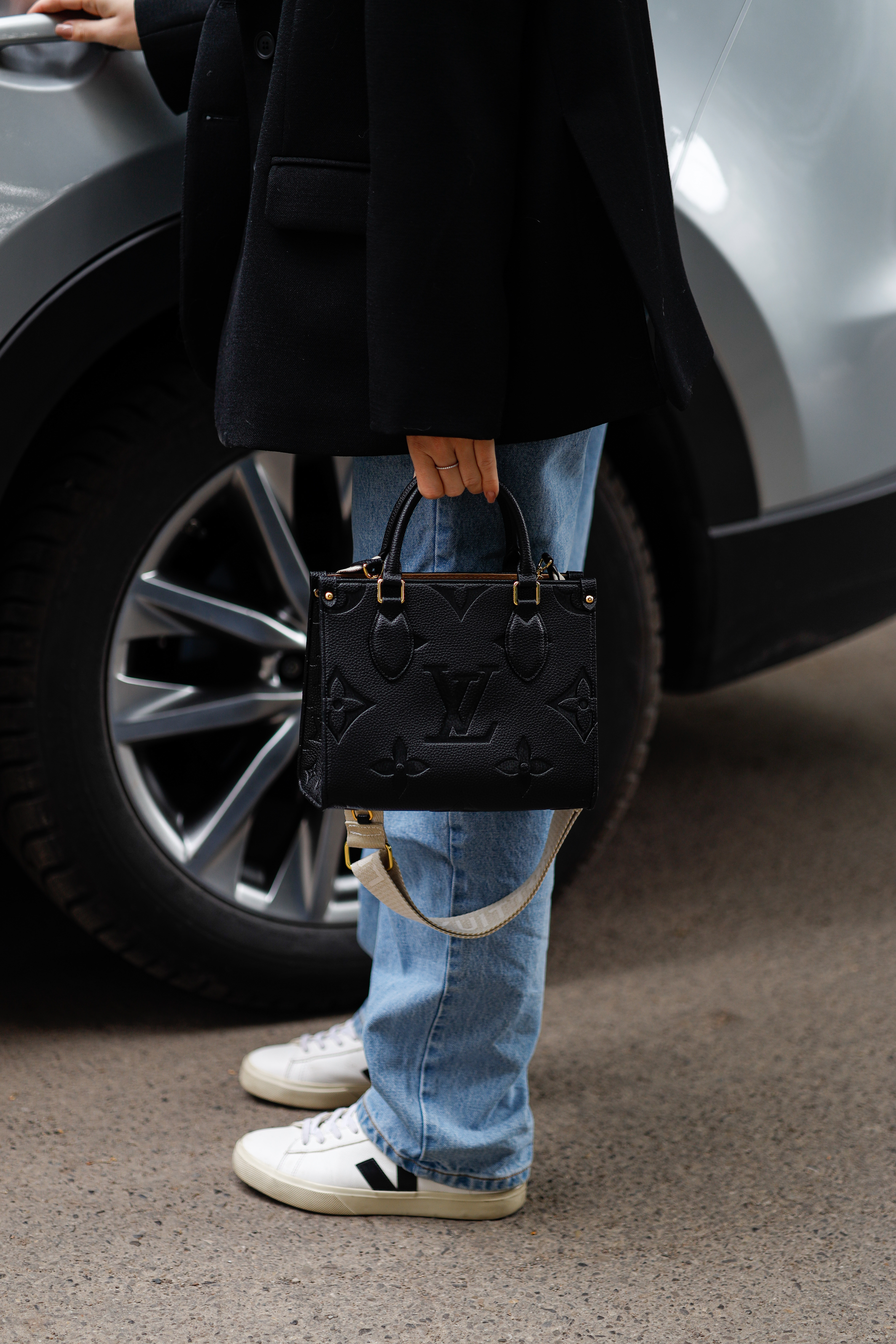 Louis Vuitton Onthego PM Monogram Empreinte Black