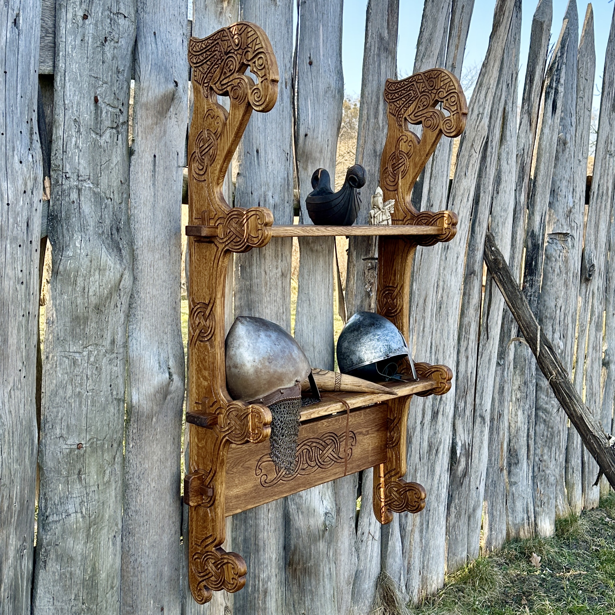 Полиця велика дубова настінна серія Круки