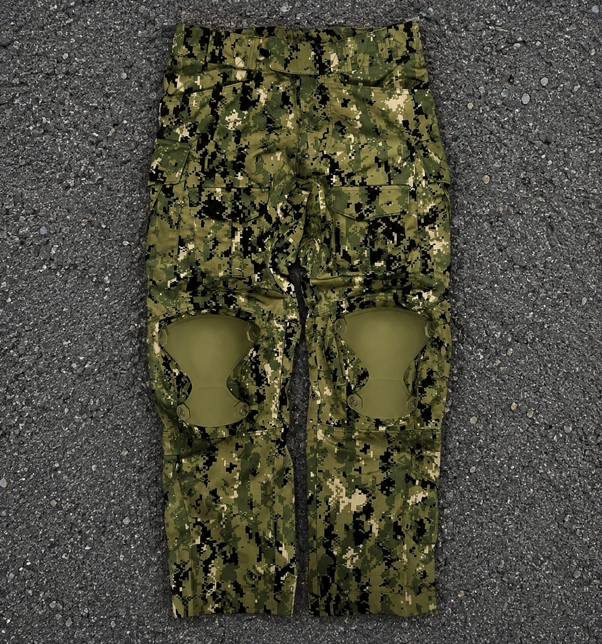 Оригінальні бойові штани "PATAGONIA L9 COMBAT PANTS AOR2" від американського преміум бренду "PATAGONIA".