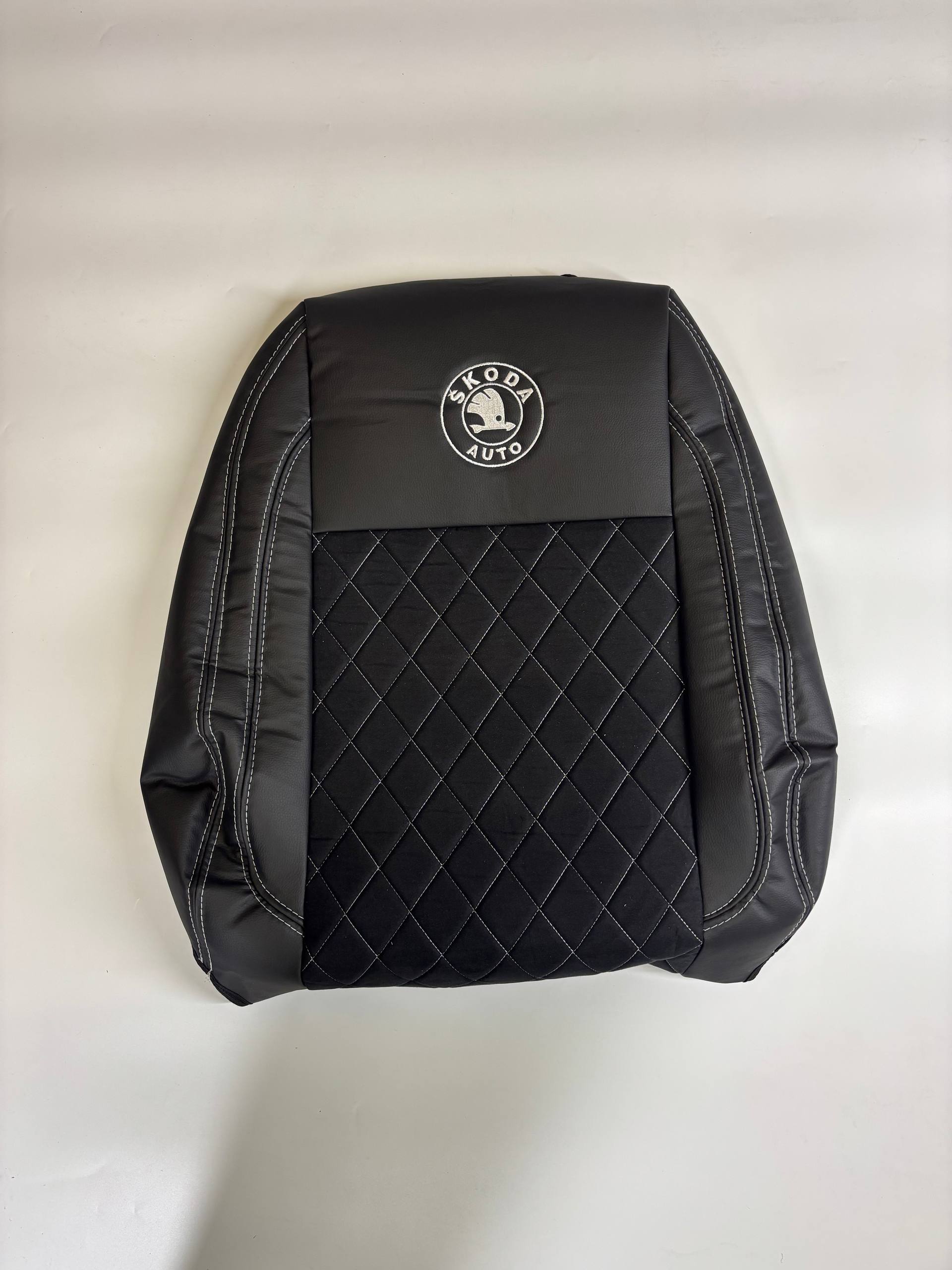 Skoda Octavia I (A4) tour Екошкіра та антара