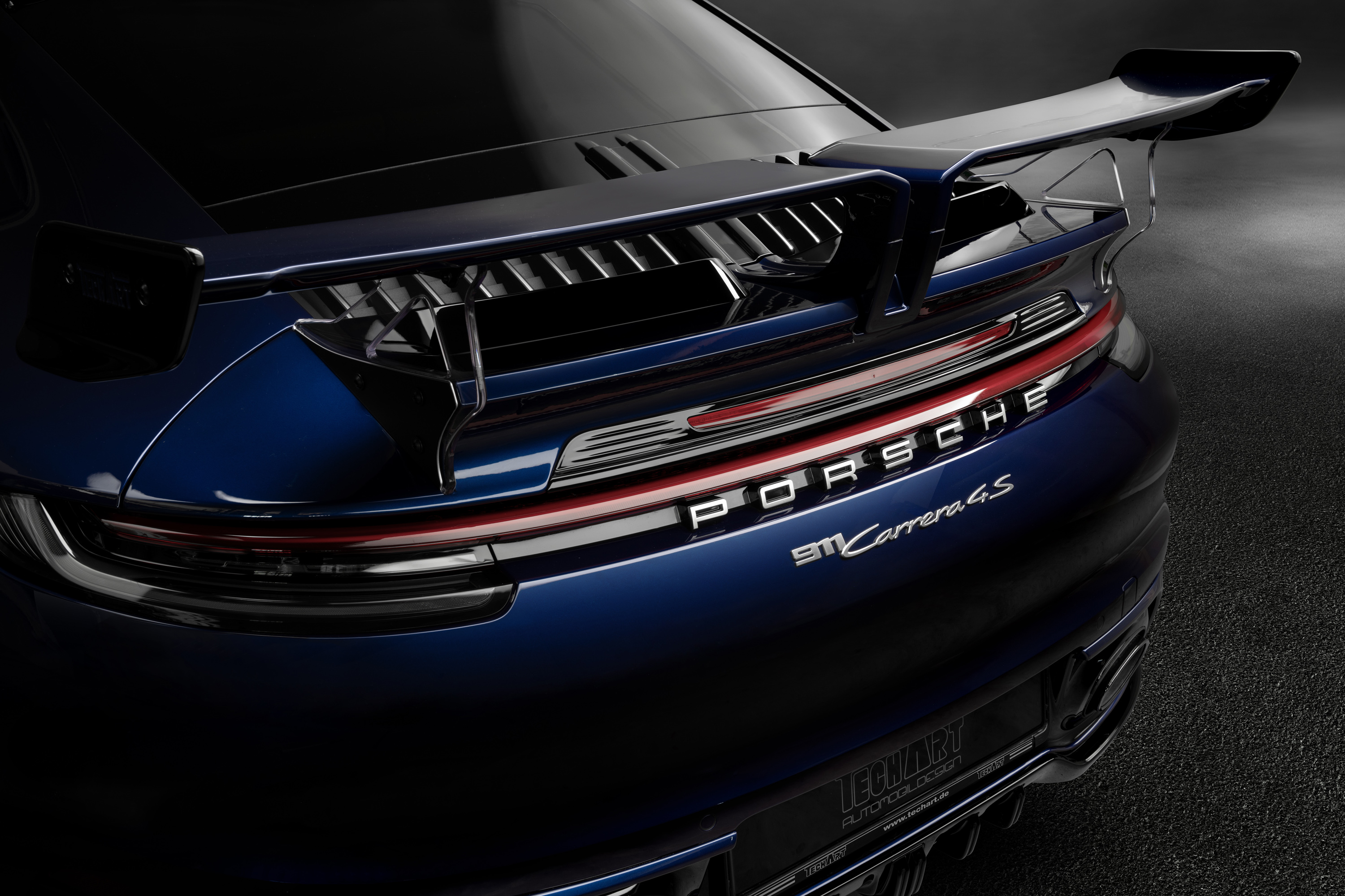 Porsche 911 (992) TECHART duży spoiler