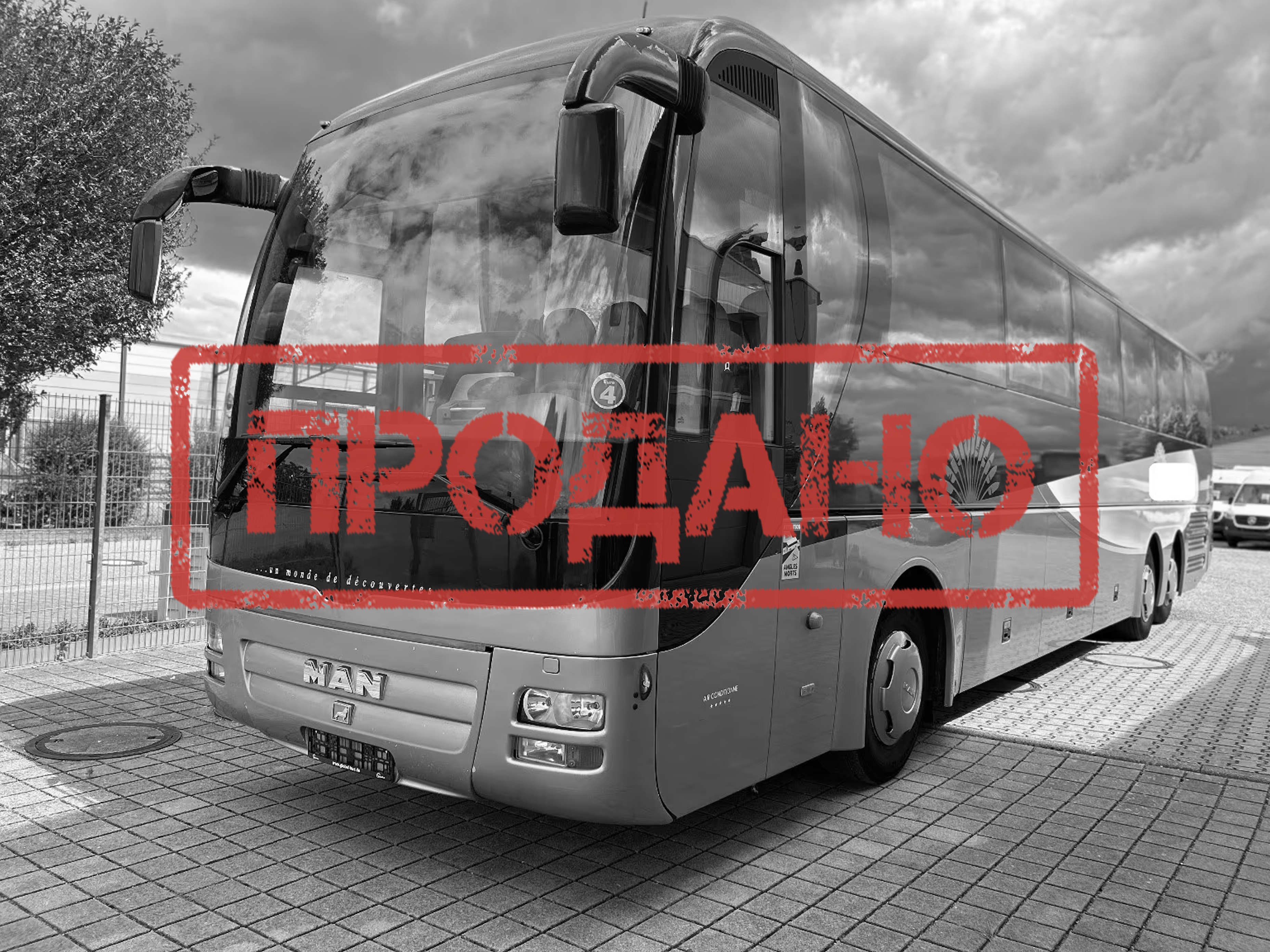 Автобус туристичний MAN R 08 Lions Coach E5 | 2009 рік | 489 454 км