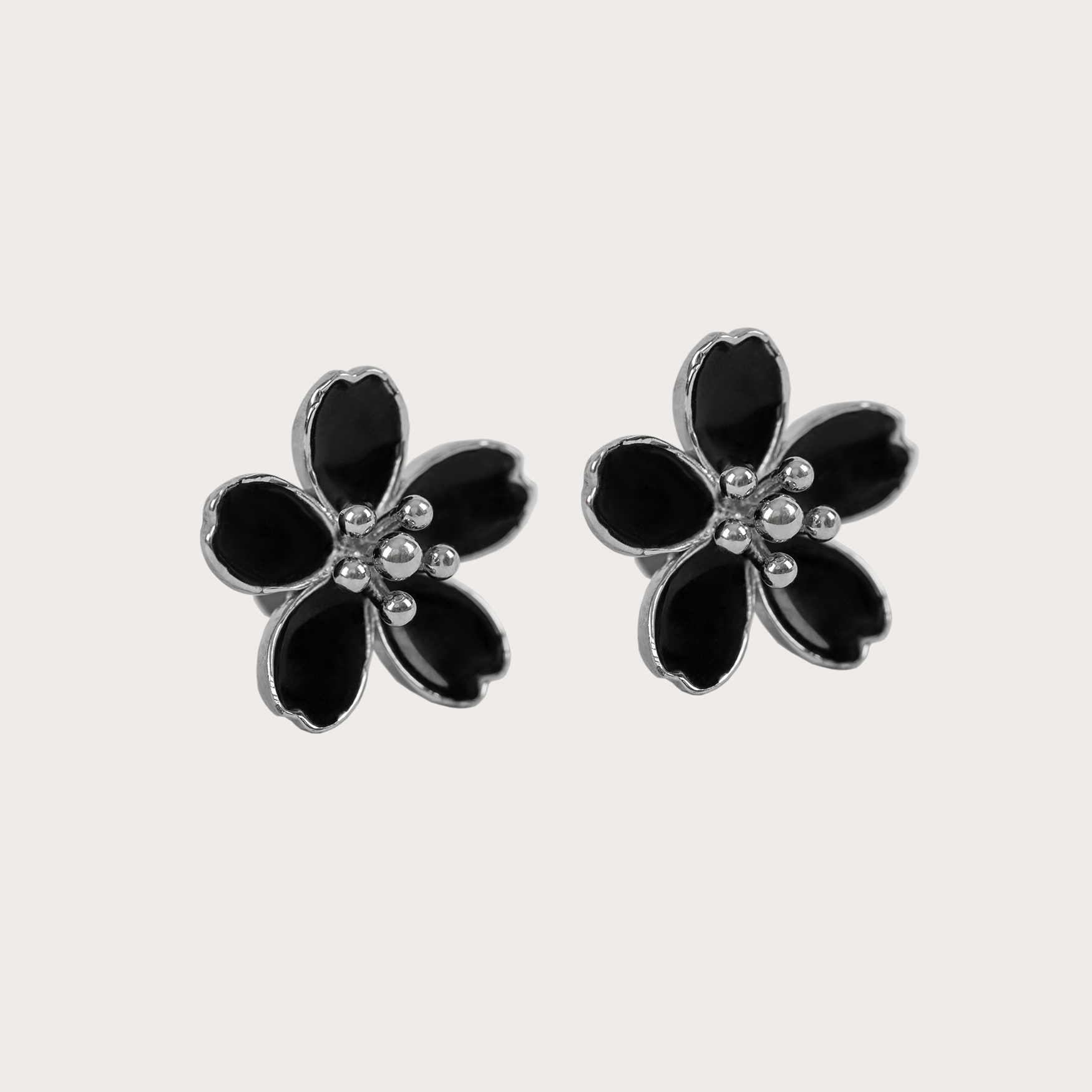 Сережки Цвіт вишні з чорною емаллю