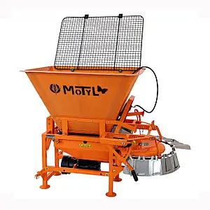 Розкидач дорожній комунальний на трактор MOTYL N-031M/1 з мішалкою і тентом