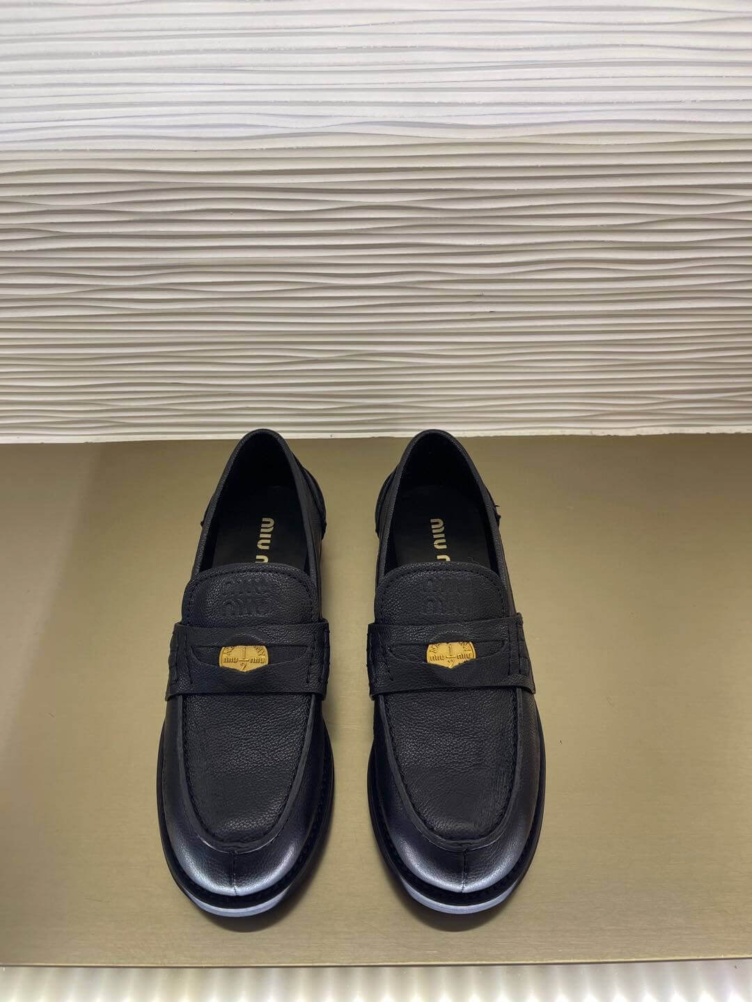 Miu Miu лофери