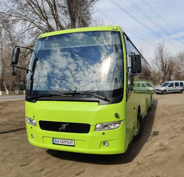 Автобус на 51 місце