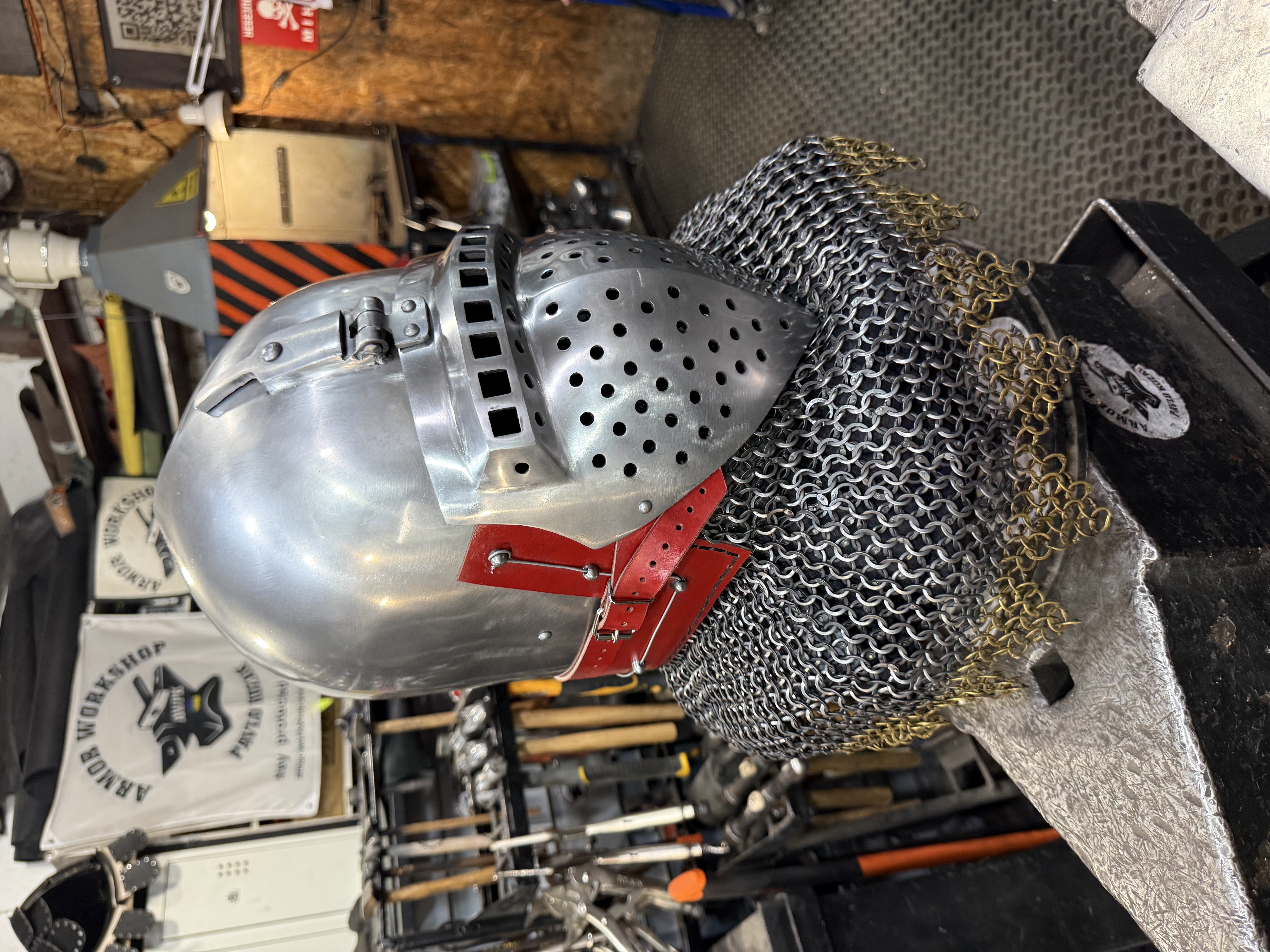 Armor helmet klapvisor “ Nuremberg red style“