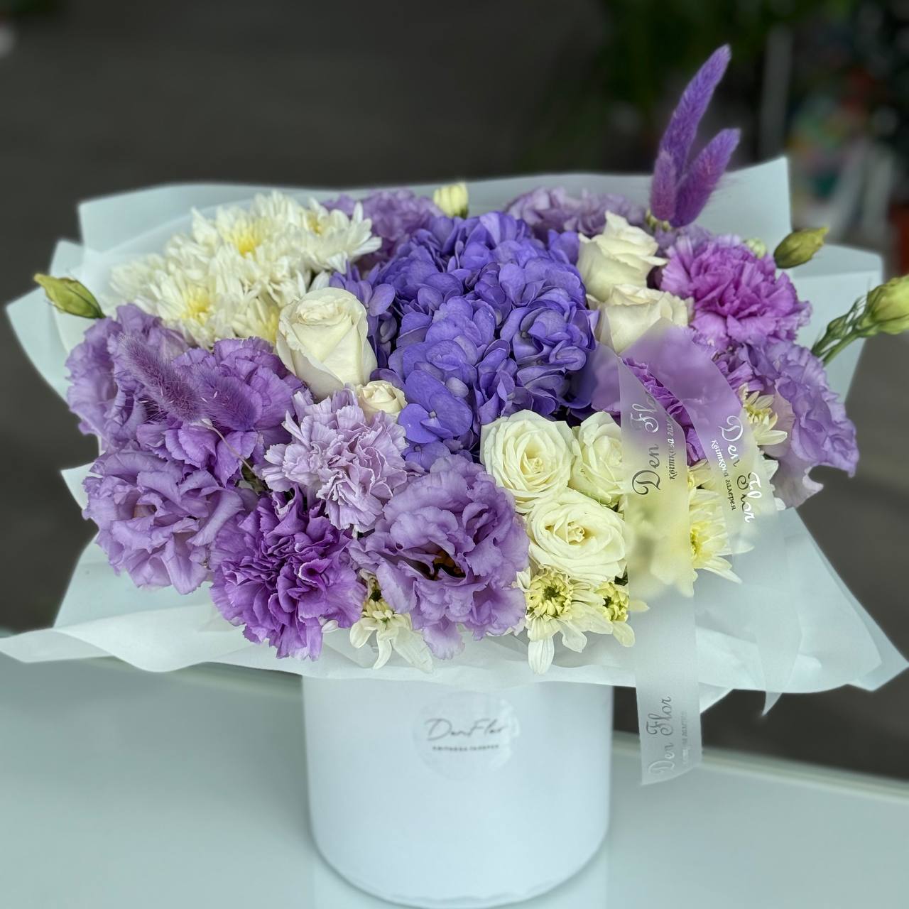 Різнобарвна композиція