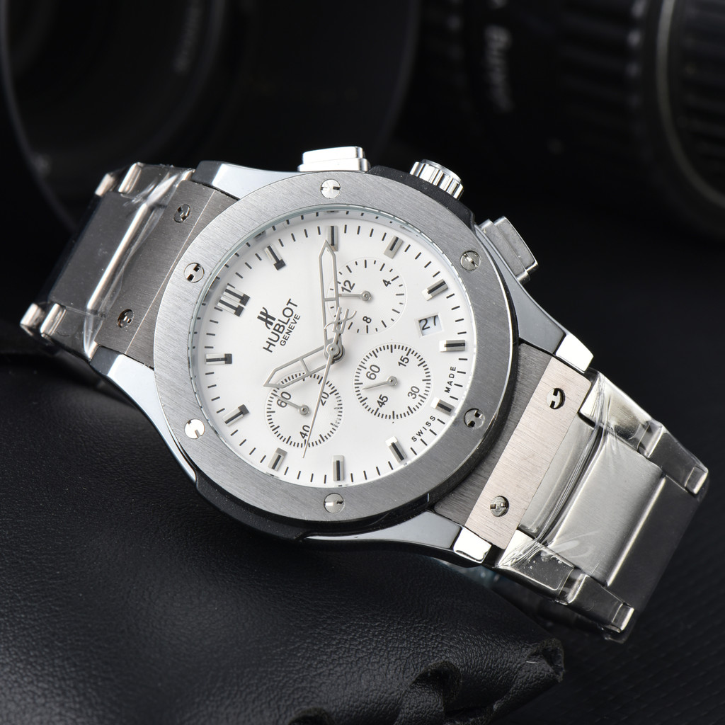 Hublot Classic Fusion chronograph REF 521.NX.1171.RX-4