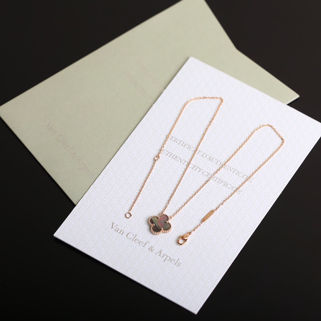 Van Cleef&Arpels підвіска золота