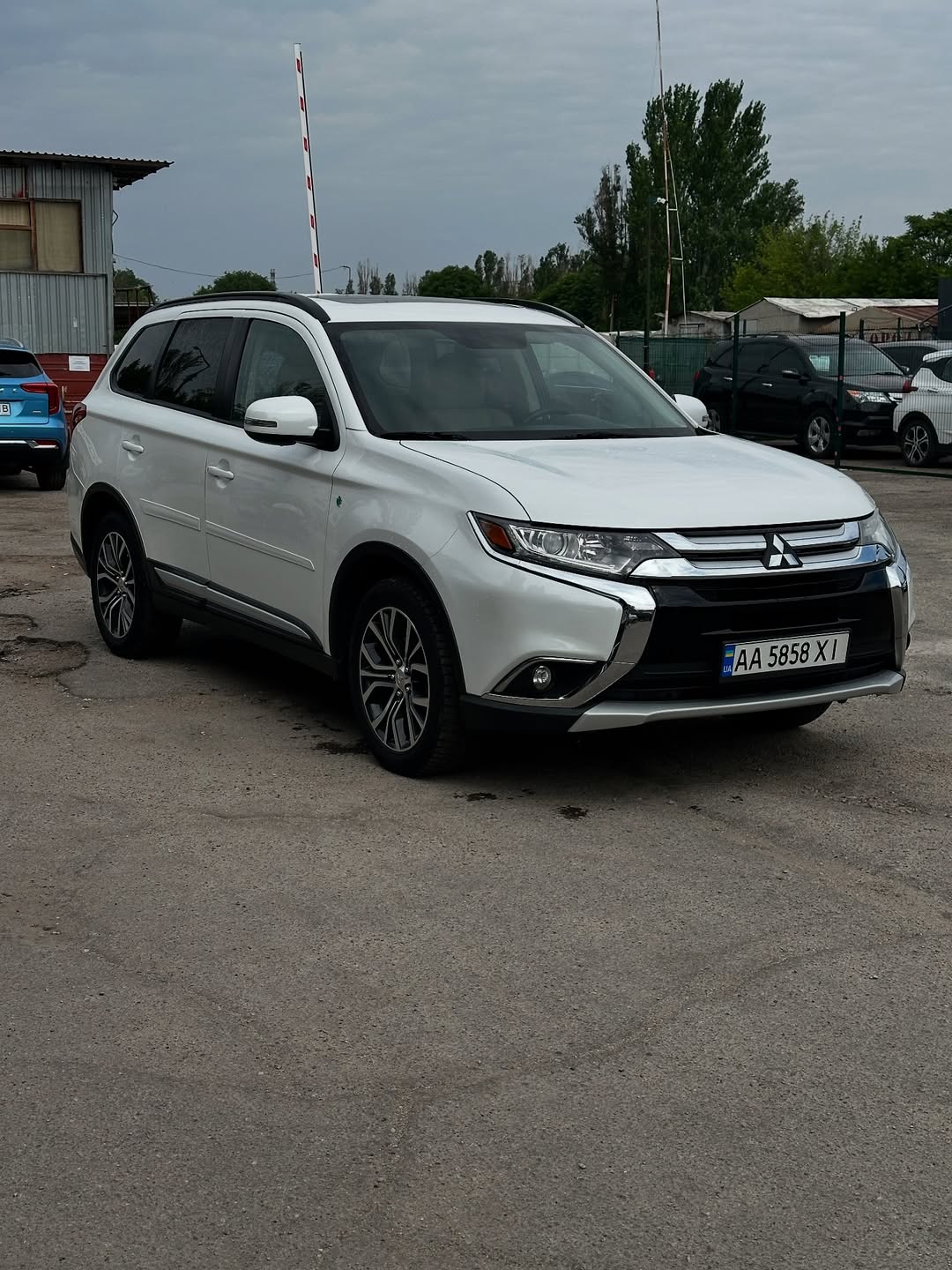 Mitsubishi Outlender SEL