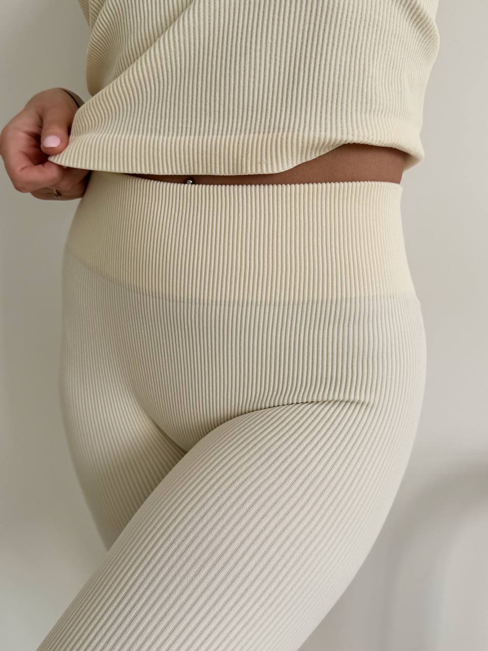 Велосипеди в рубчик без Пуш ап стандартної довжини в кольорі молочний