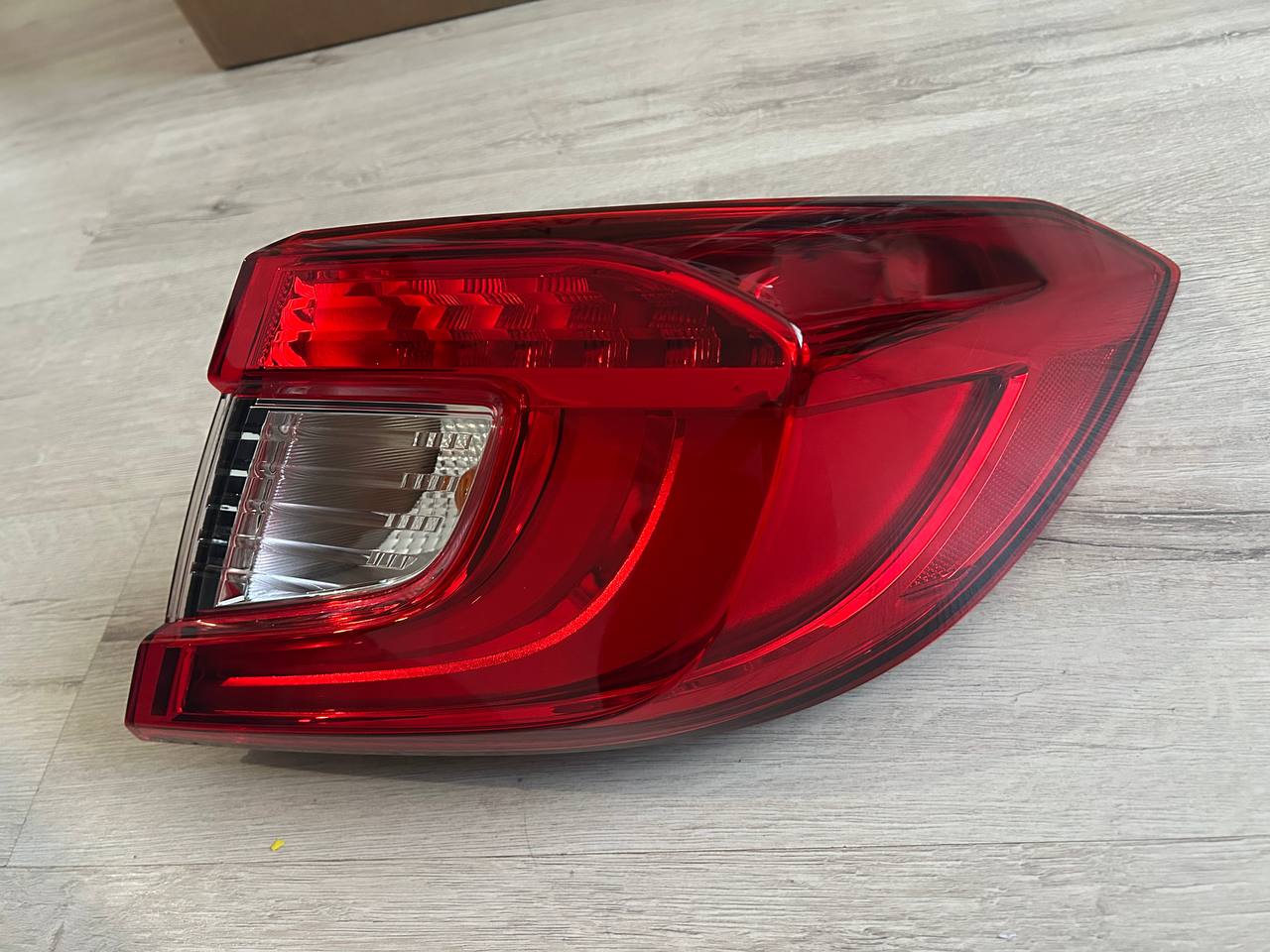 Honda Accord б.у оригінал Права в крило 2018 - 2022 роки