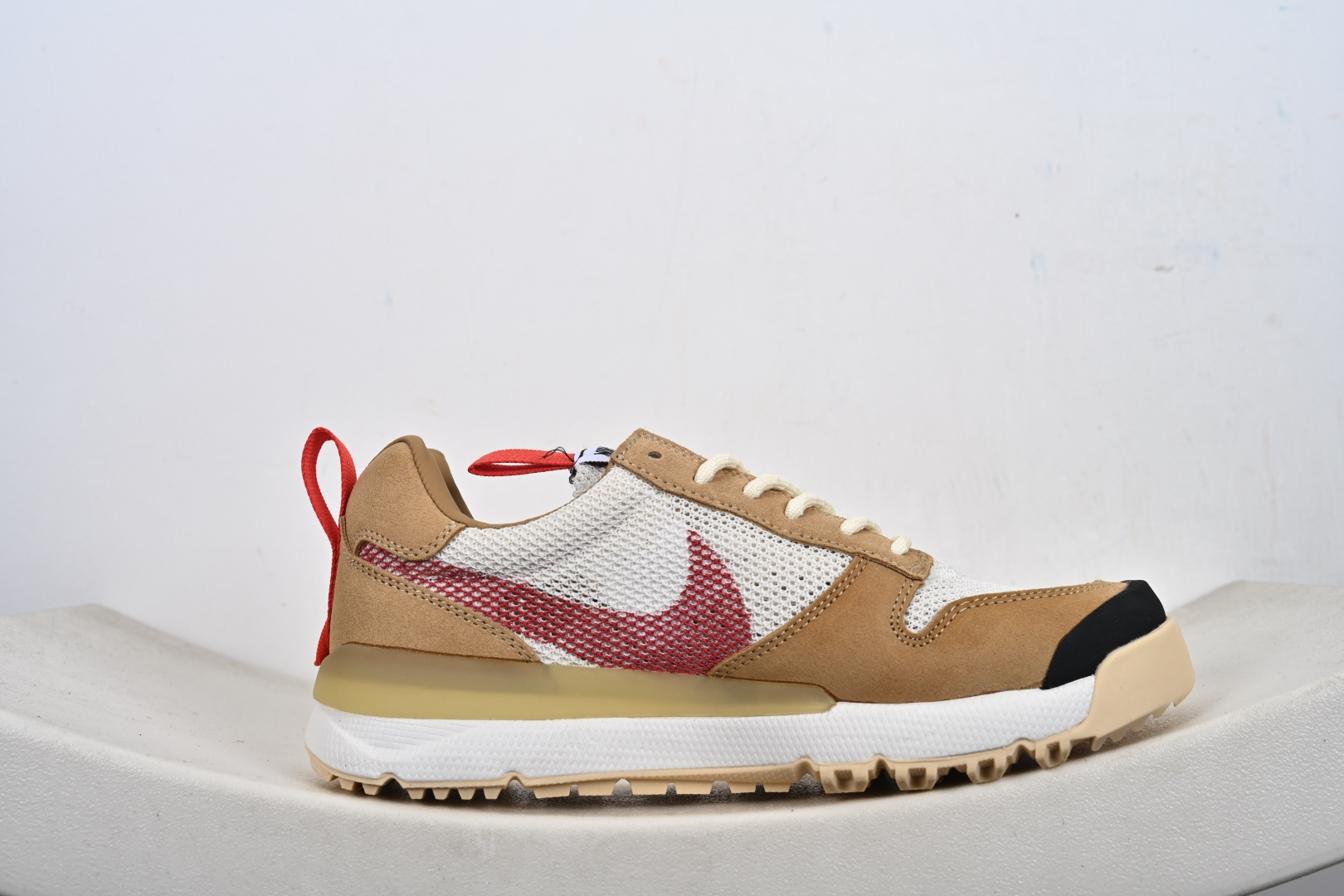 Tom Sachs x NK Craft Mars Yard 2.0 IF2885-100